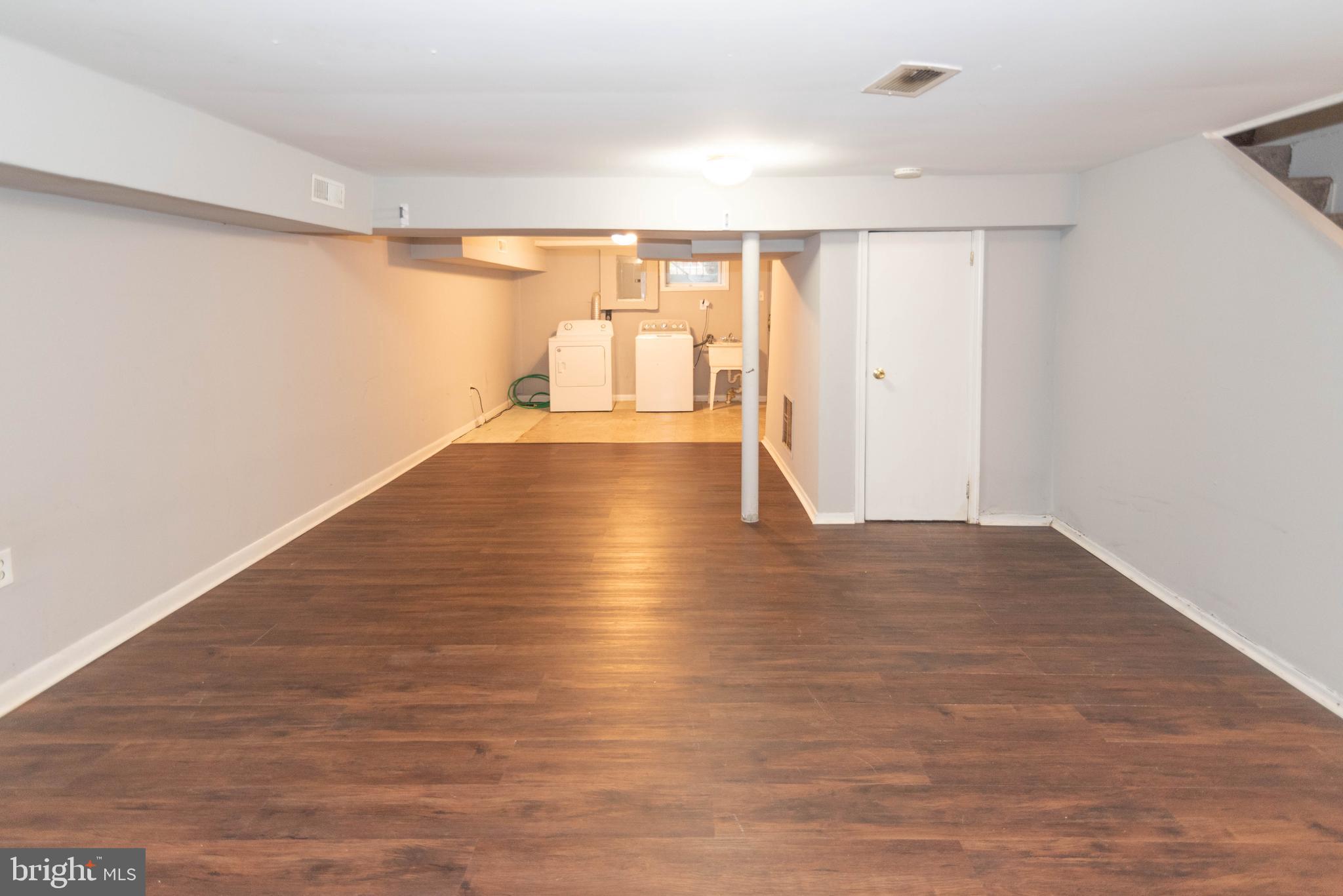 BELVEDERE SQUARE - Residential