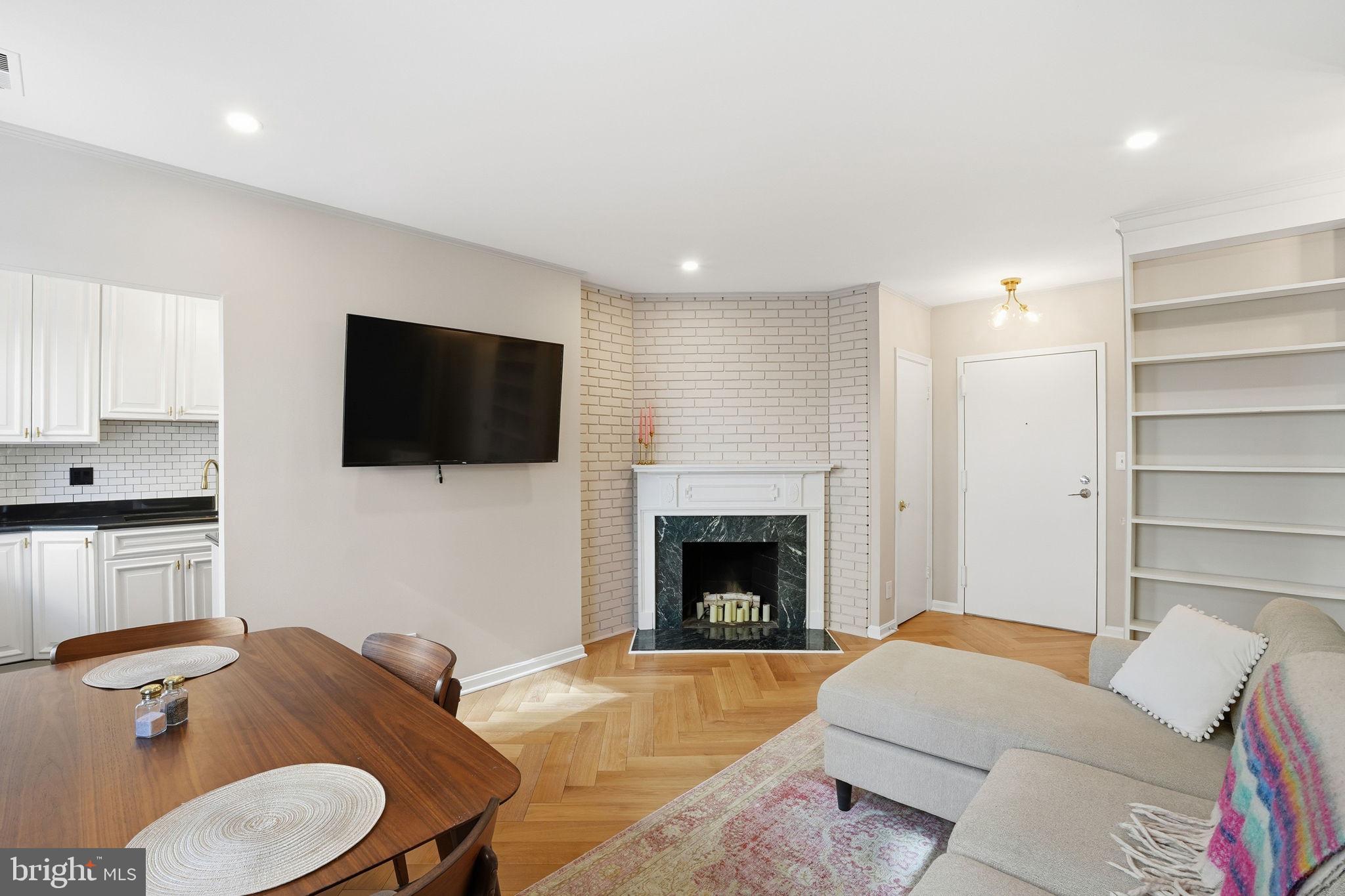 2001 16TH STREET NW 202