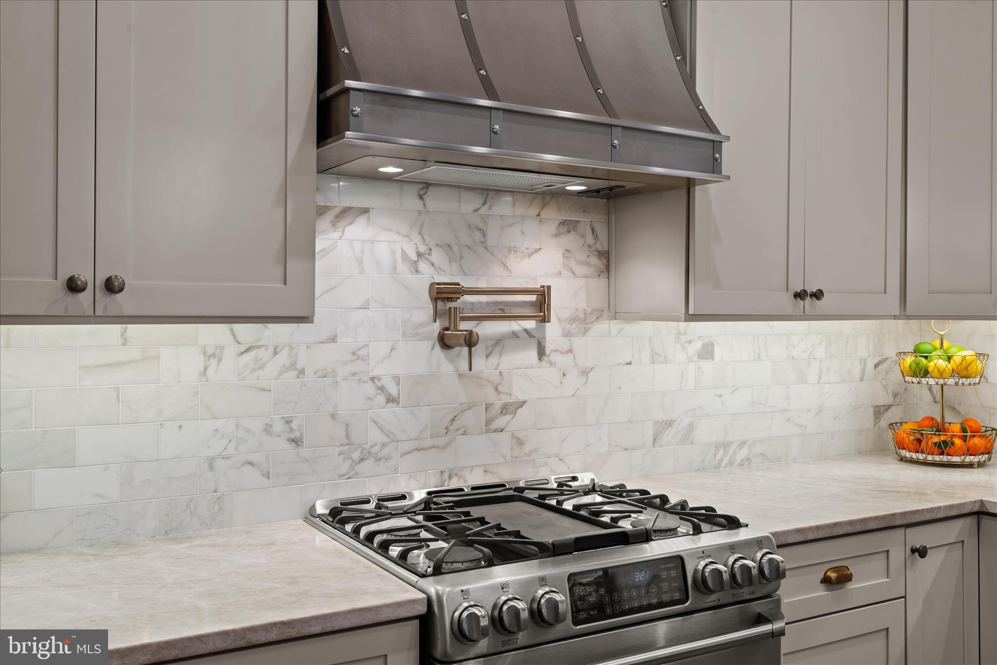 POTOMAC LAKES - Residential