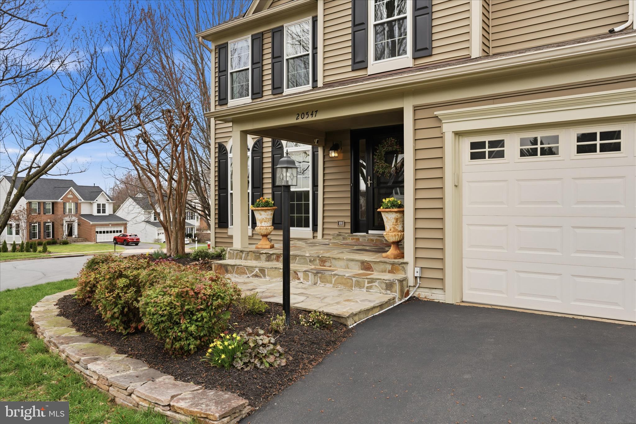 POTOMAC LAKES - Residential