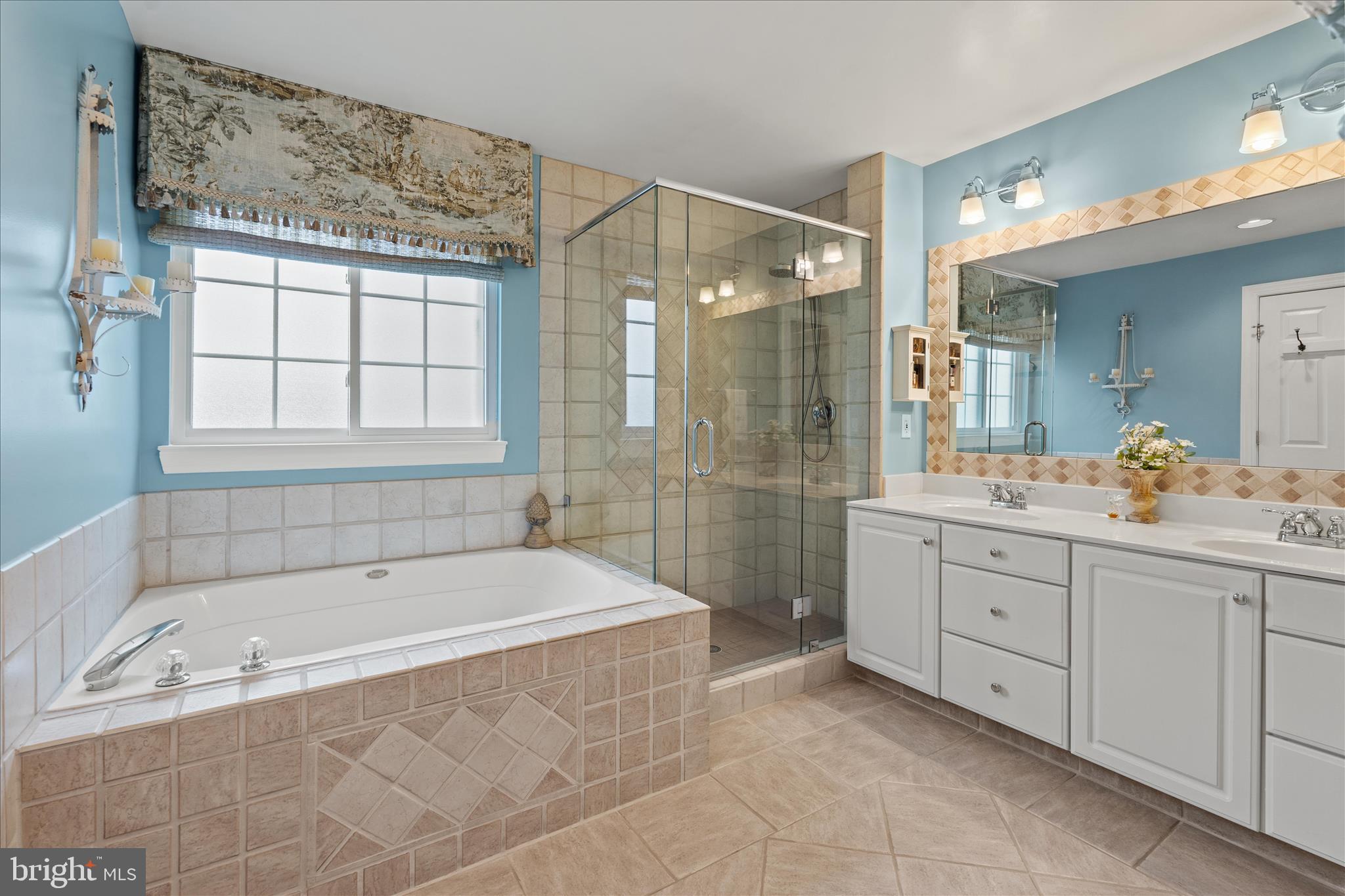 POTOMAC LAKES - Residential