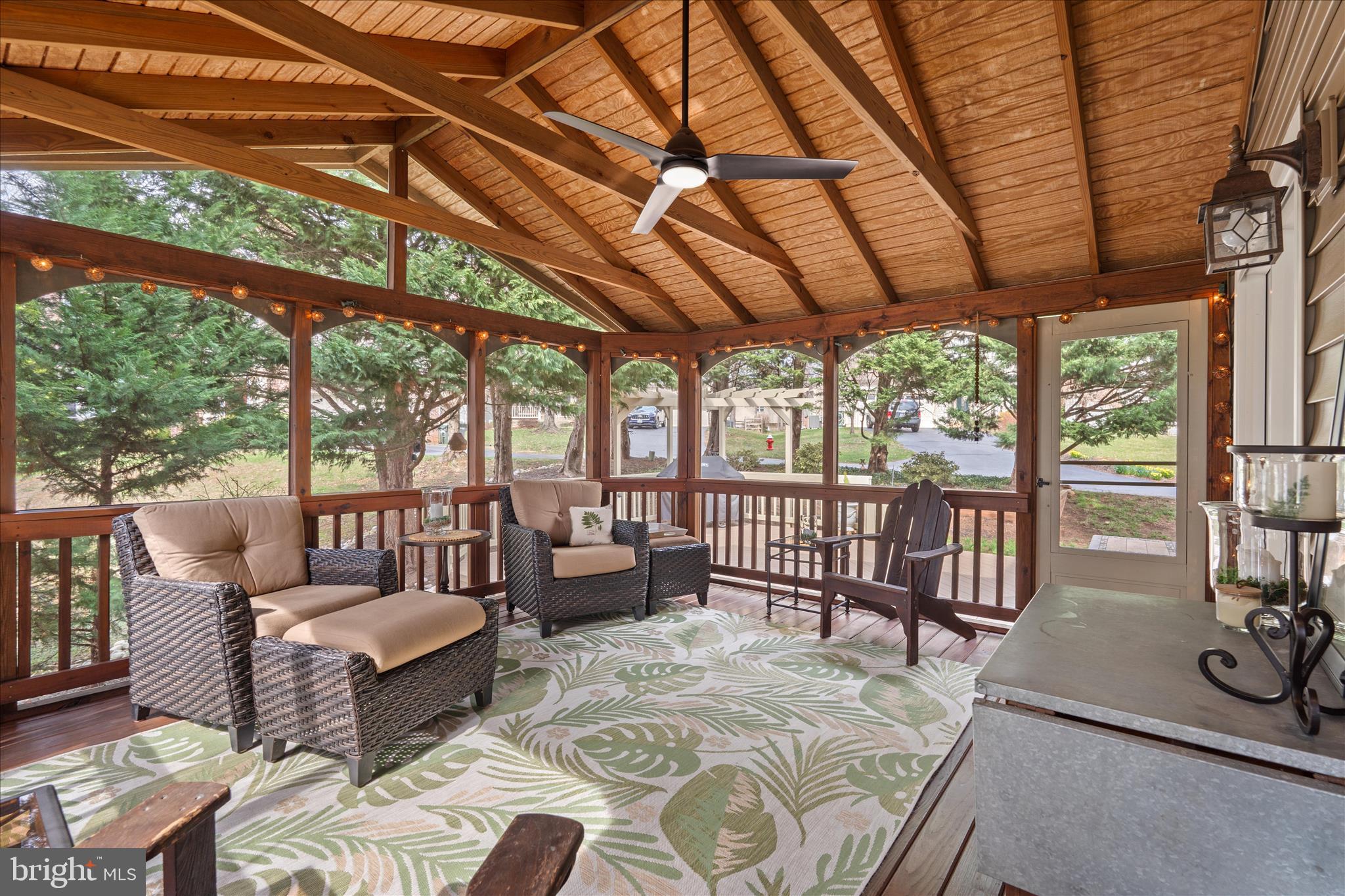 POTOMAC LAKES - Residential