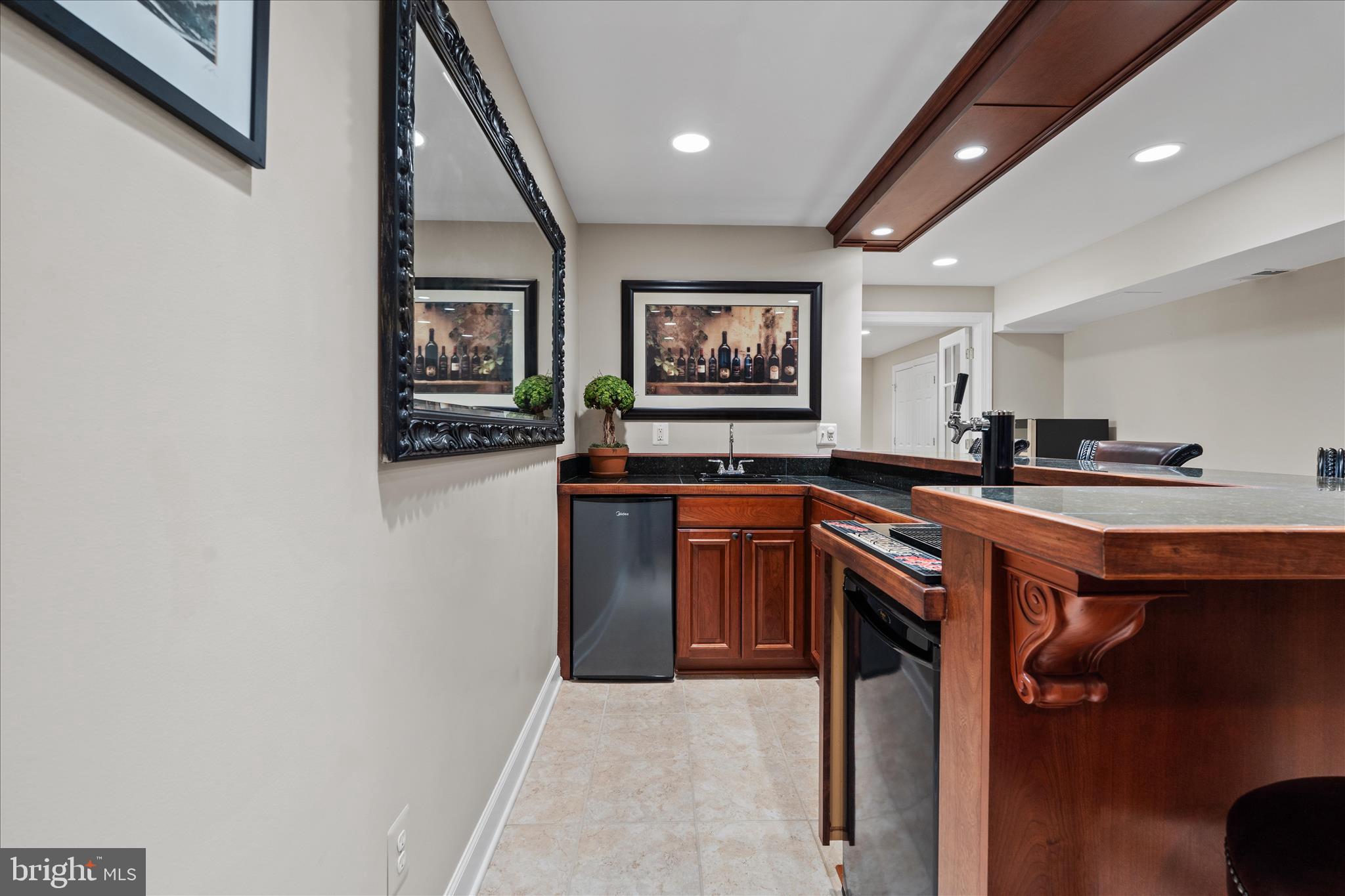 POTOMAC LAKES - Residential