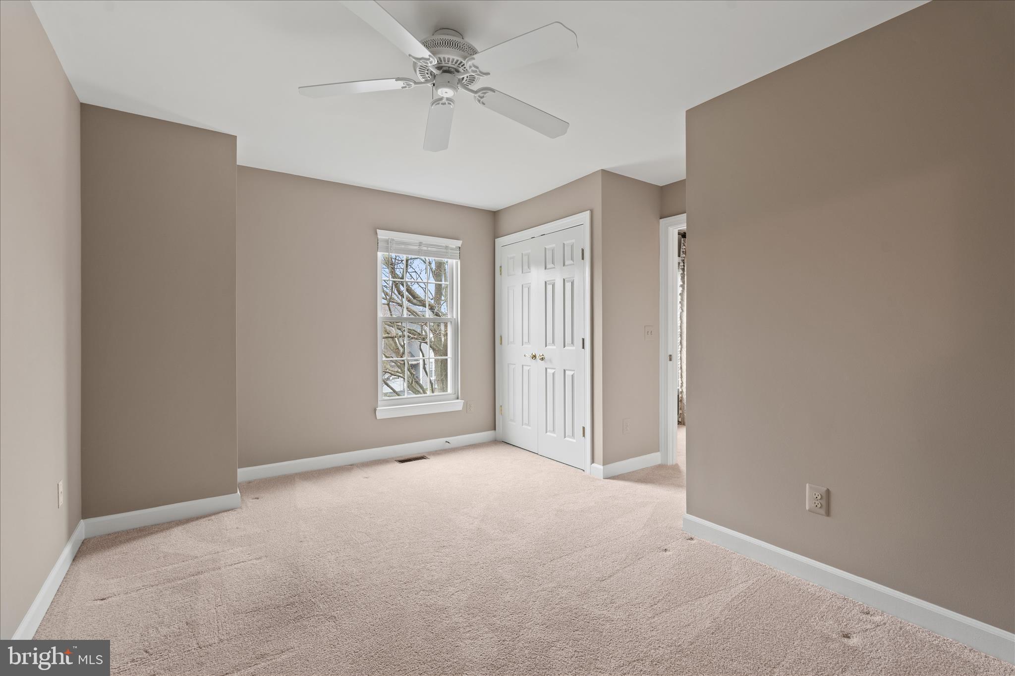 POTOMAC LAKES - Residential