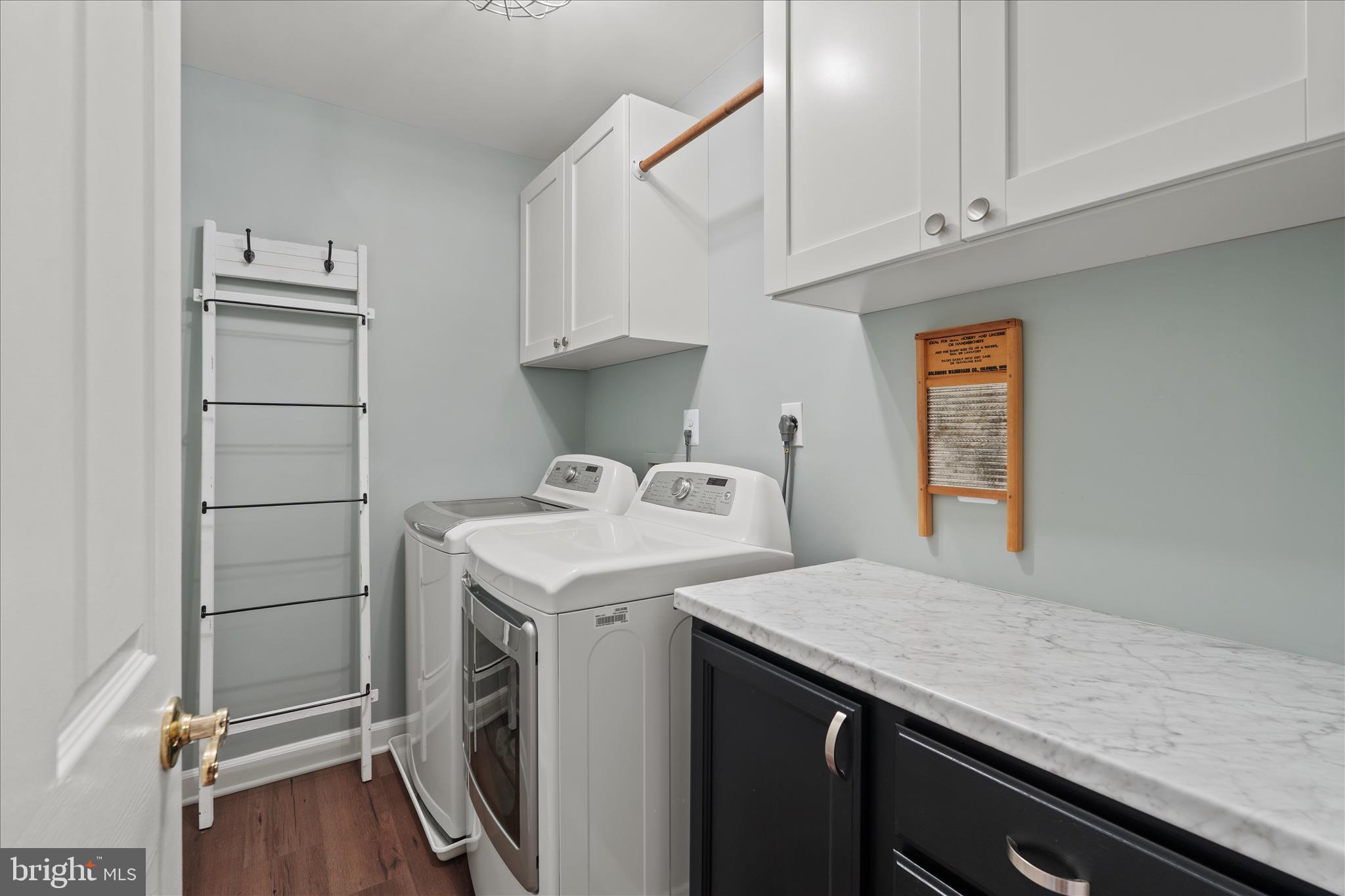 POTOMAC LAKES - Residential