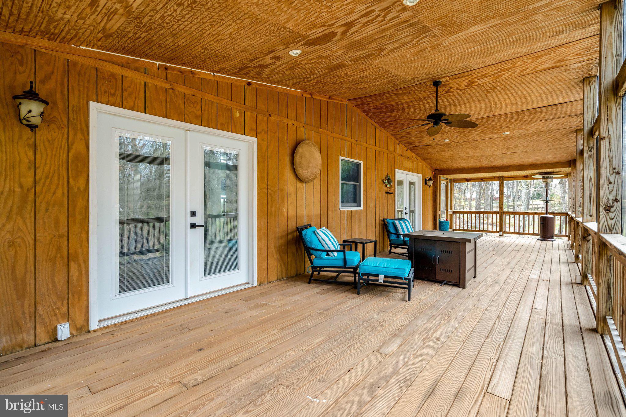 MORGAN'S BLUFF - Residential