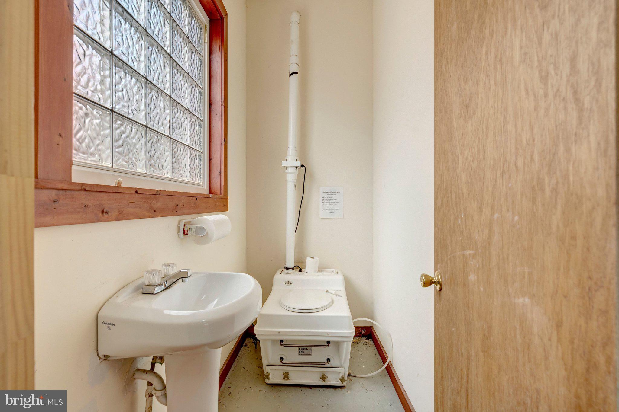 MORGAN'S BLUFF - Residential