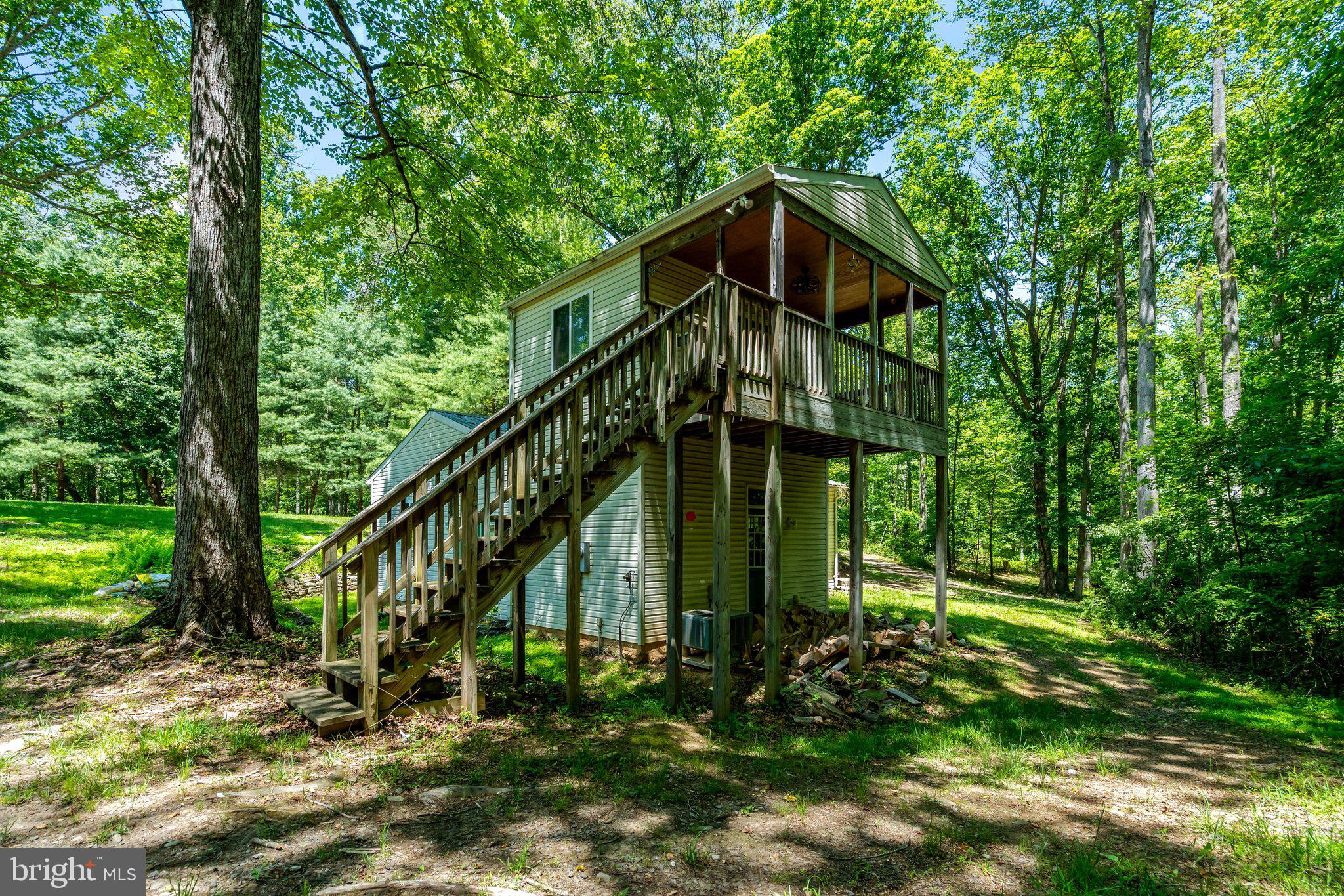 MORGAN'S BLUFF - Residential