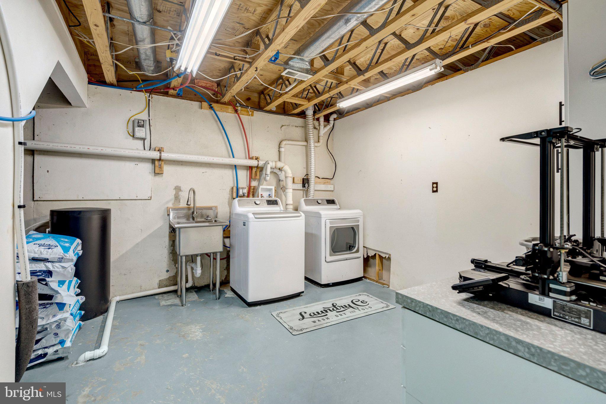 MORGAN'S BLUFF - Residential