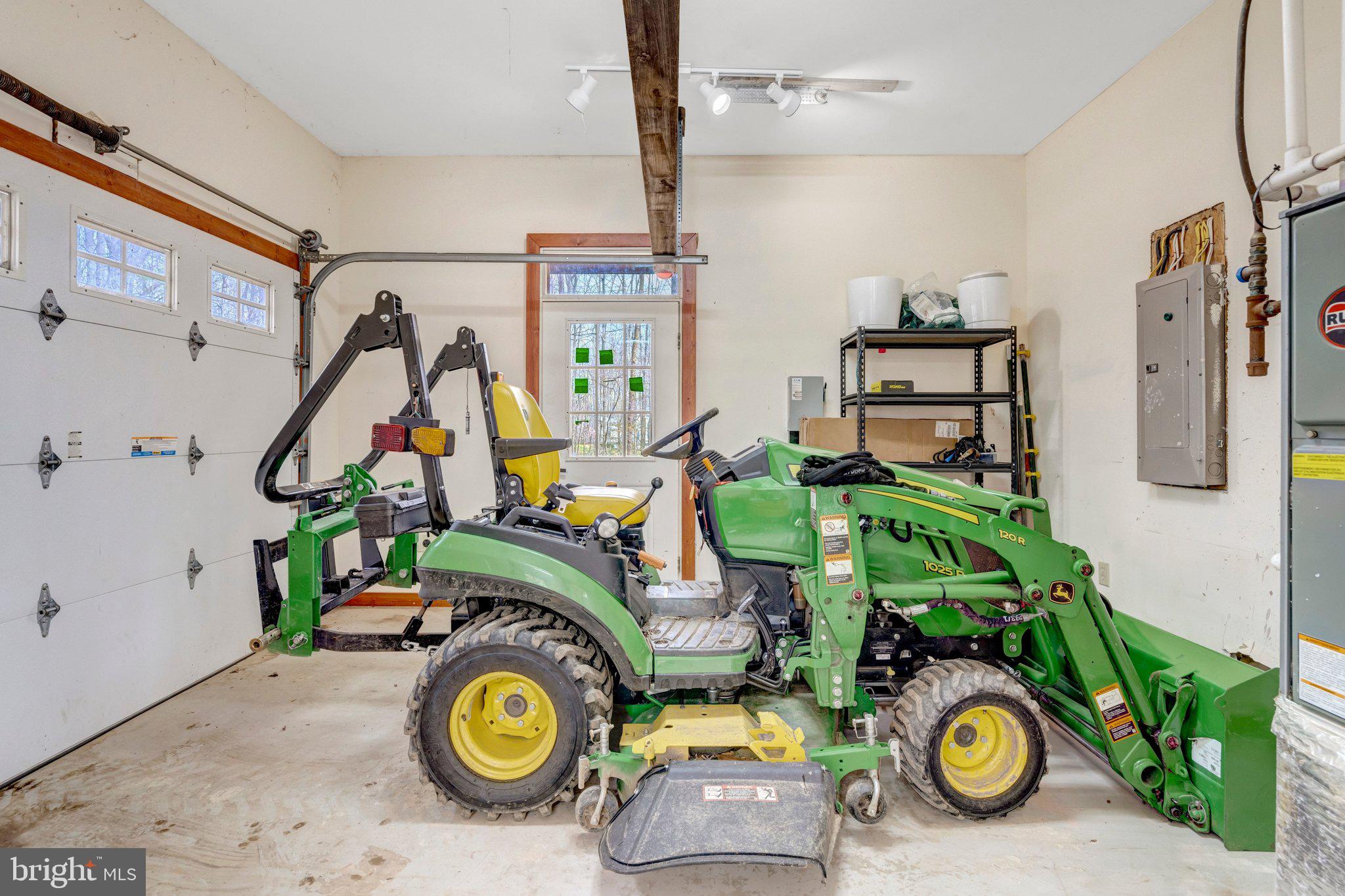 MORGAN'S BLUFF - Residential