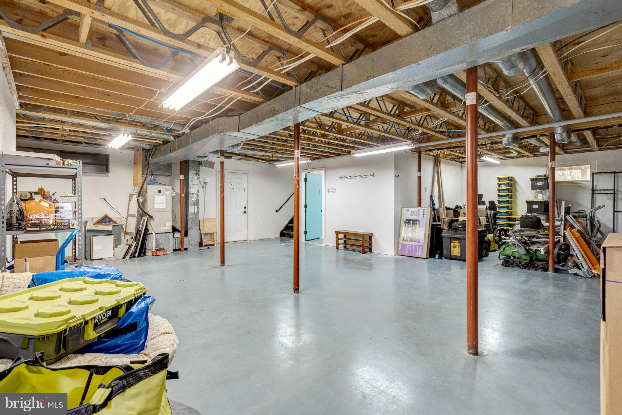 MORGAN'S BLUFF - Residential