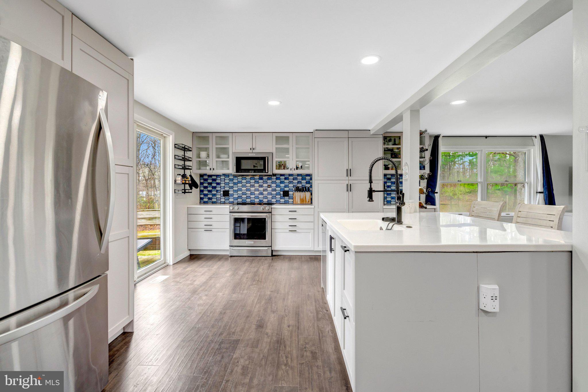 MORGAN'S BLUFF - Residential