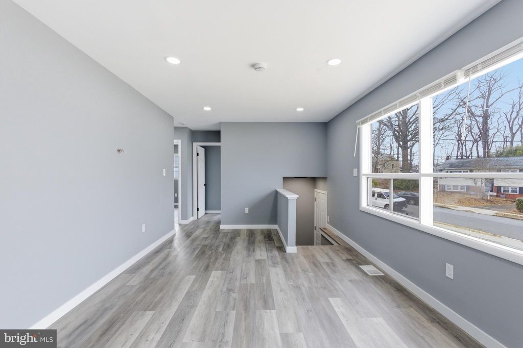 Photo of 14211 Randall Drive, WOODBRIDGE, VA 22191 (MLS # VAPW2114378)