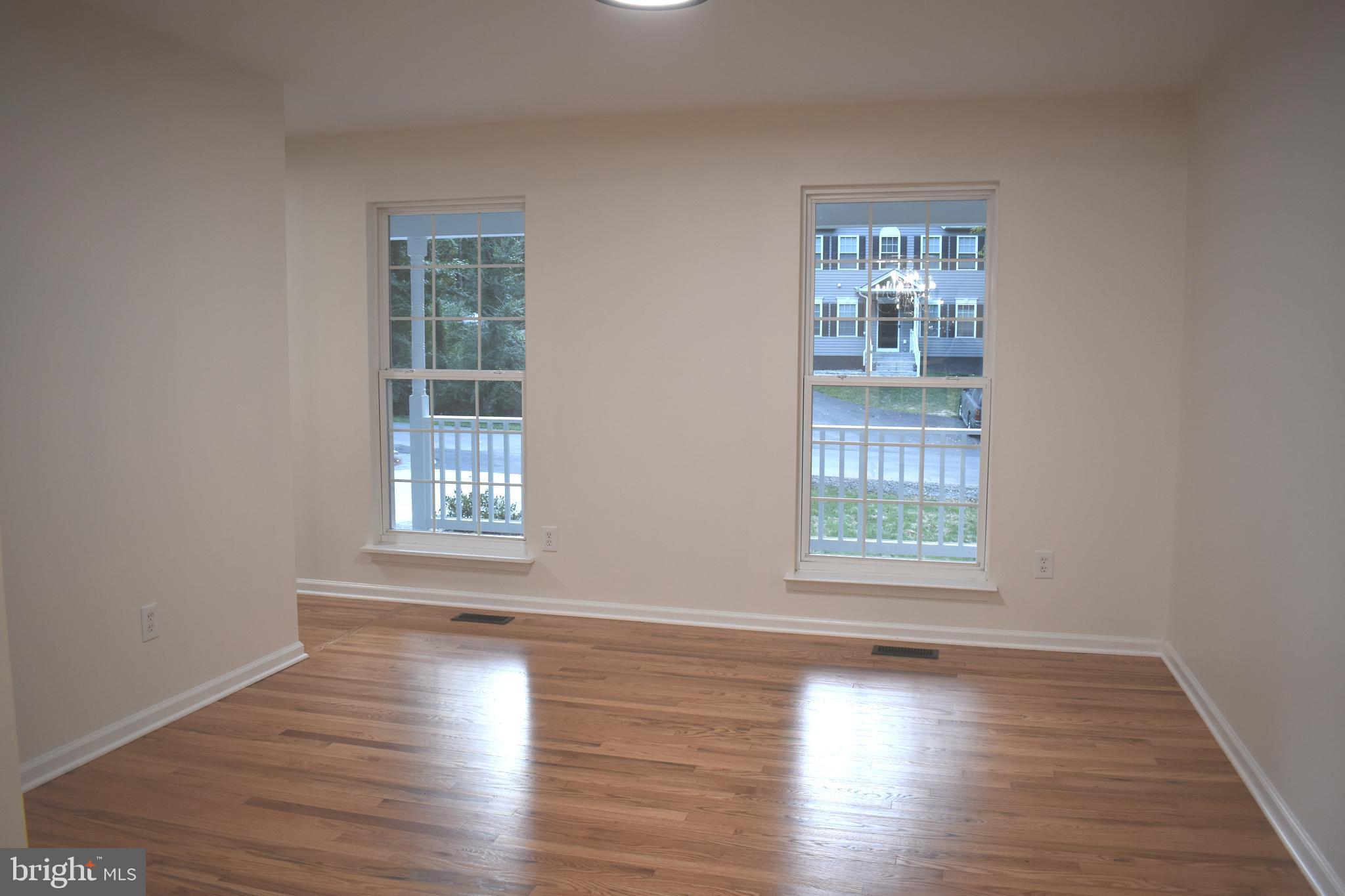 PRESIDENTIAL LAKES - Residential