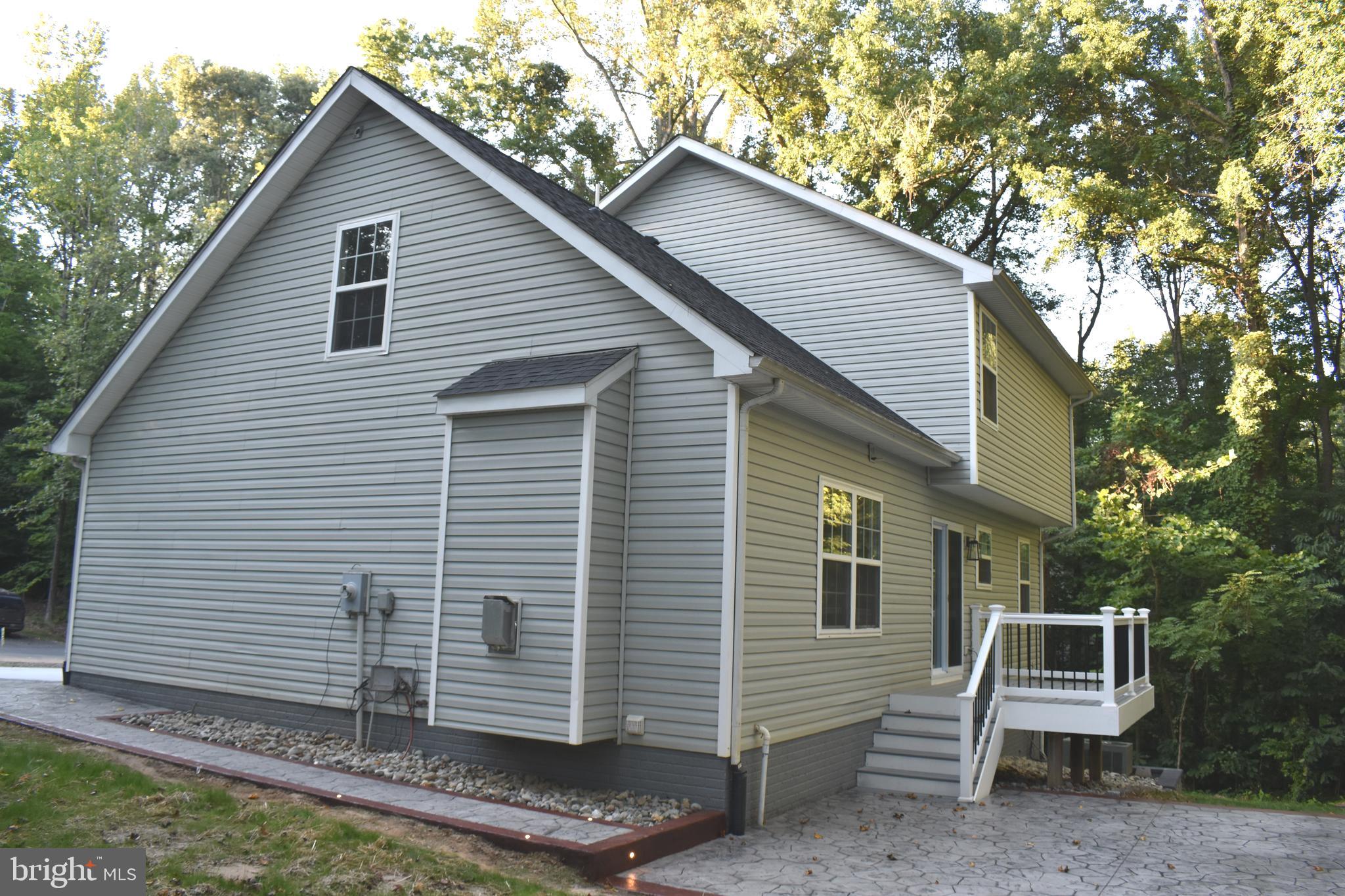 PRESIDENTIAL LAKES - Residential