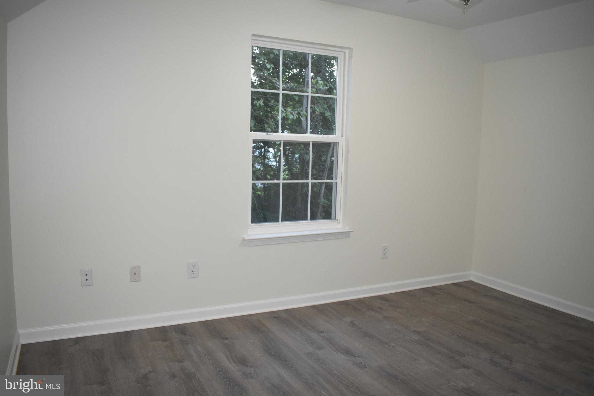 PRESIDENTIAL LAKES - Residential