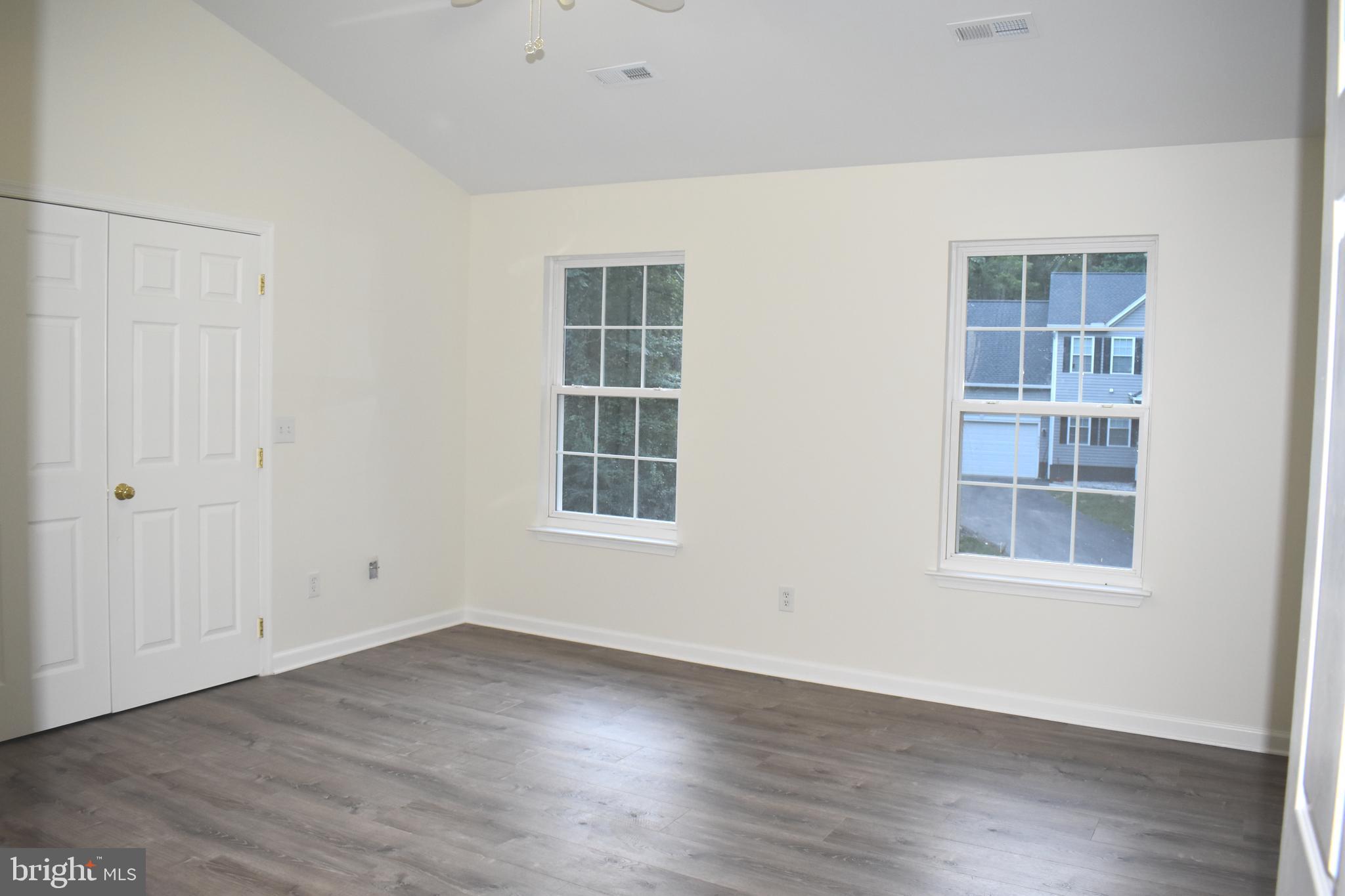 PRESIDENTIAL LAKES - Residential