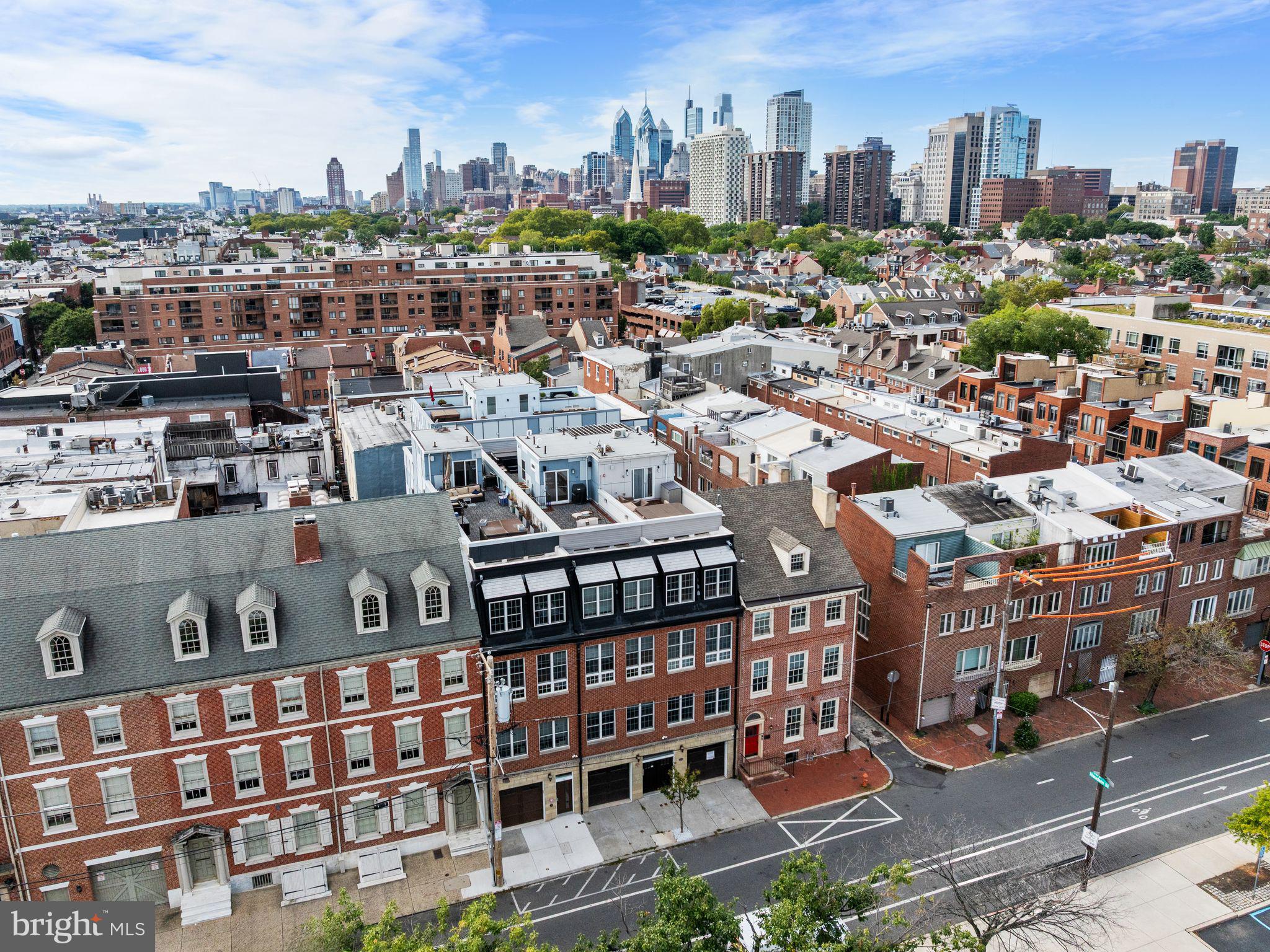 SOCIETY HILL - Residential