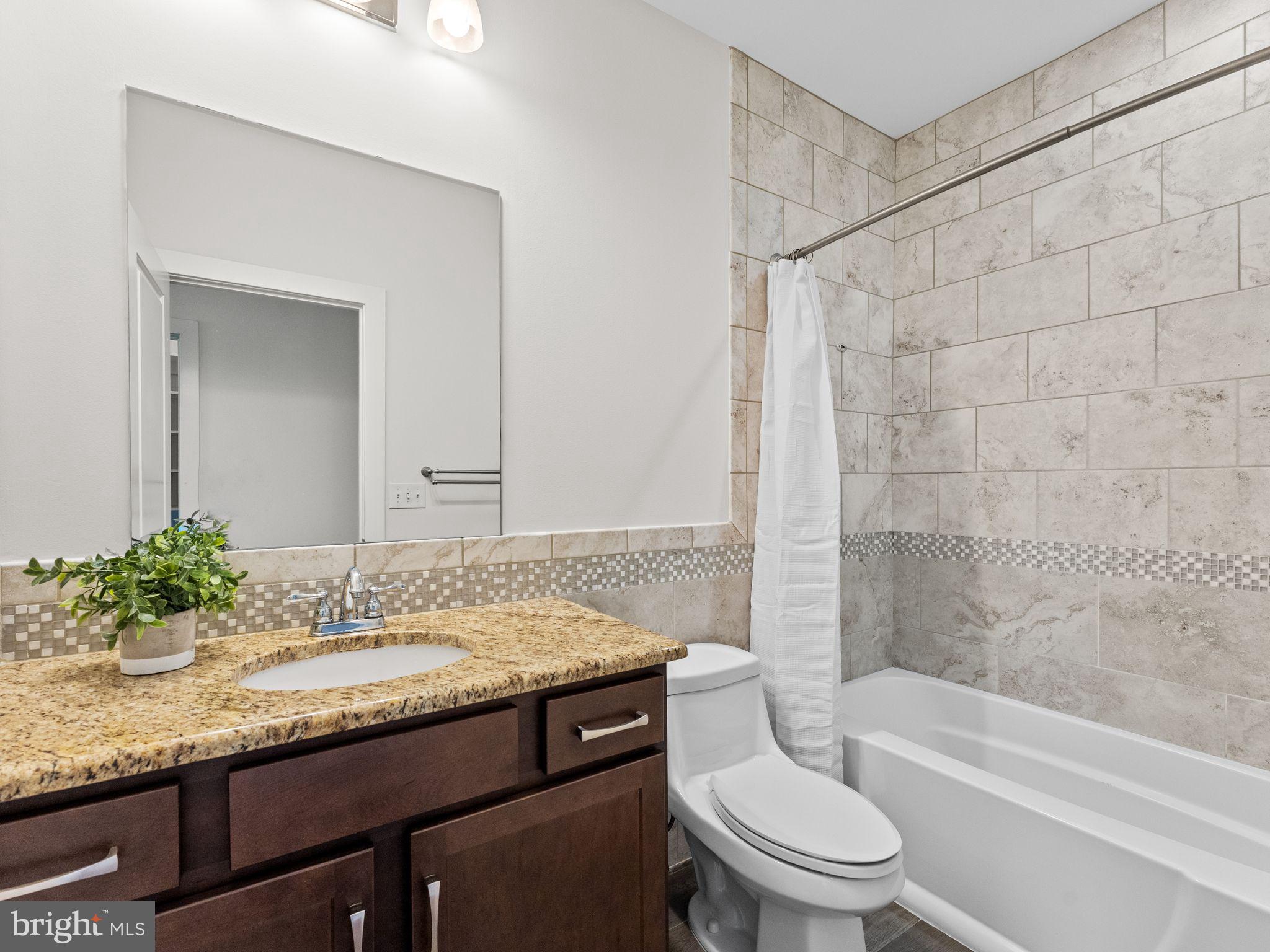 SOCIETY HILL - Residential