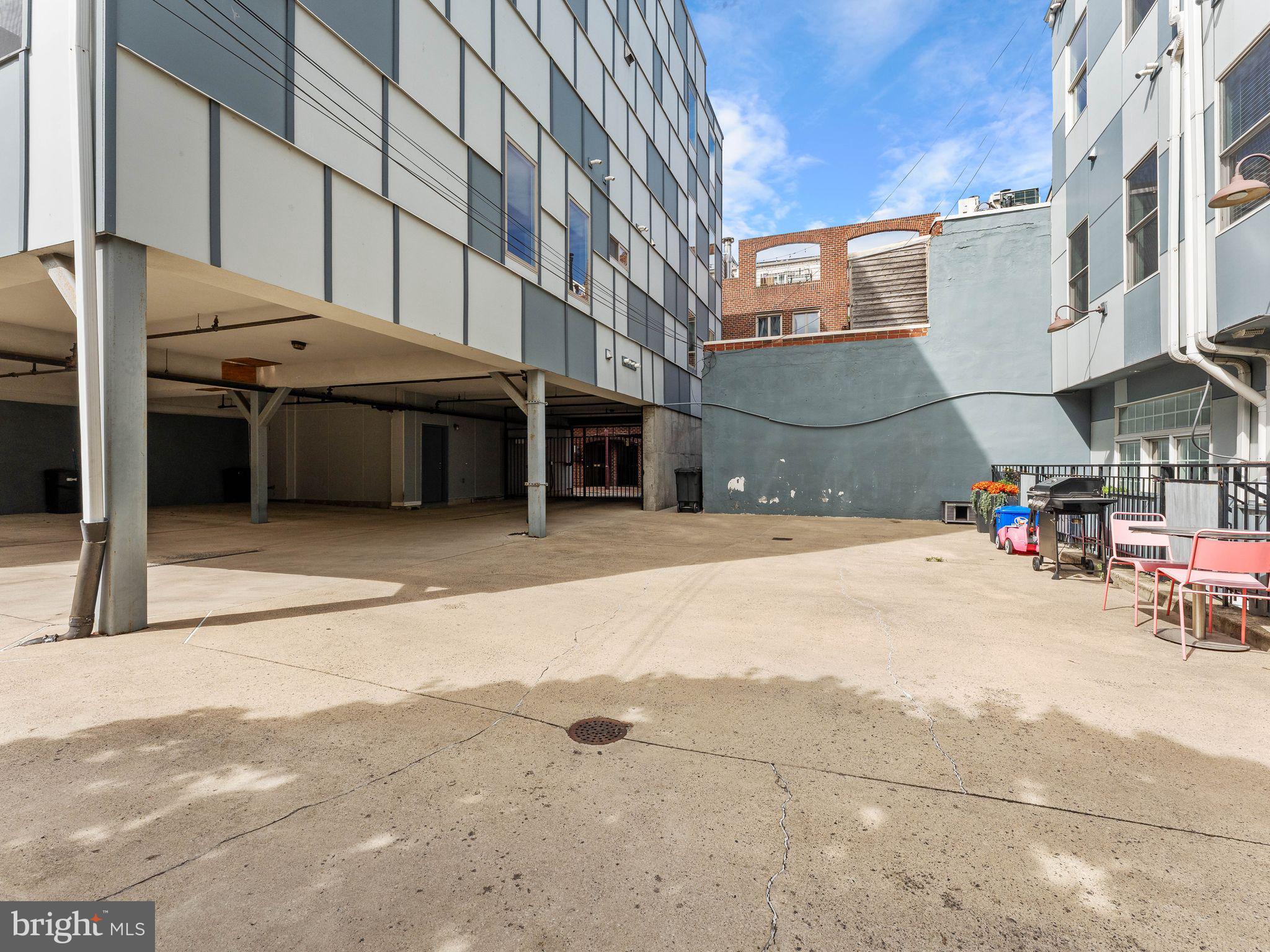 SOCIETY HILL - Residential