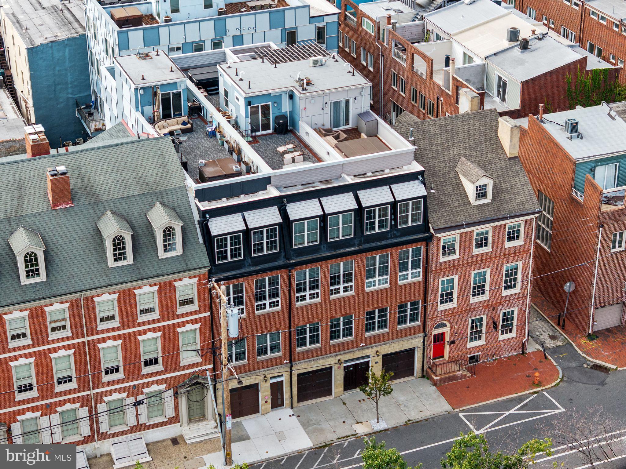 SOCIETY HILL - Residential