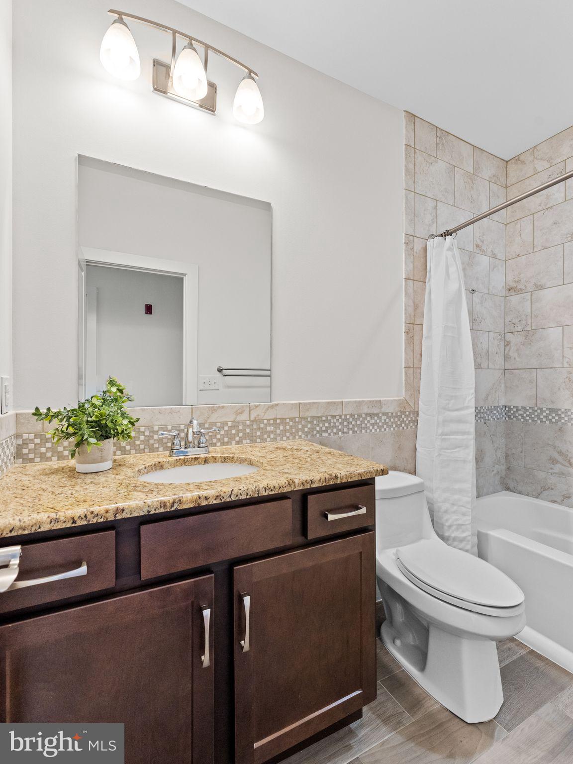 SOCIETY HILL - Residential