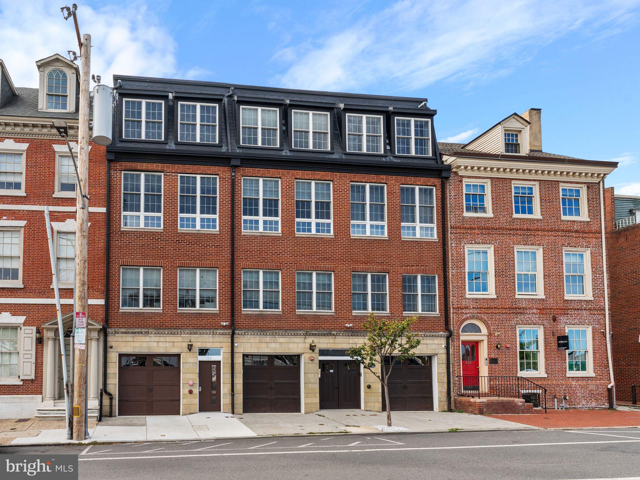 SOCIETY HILL - Residential