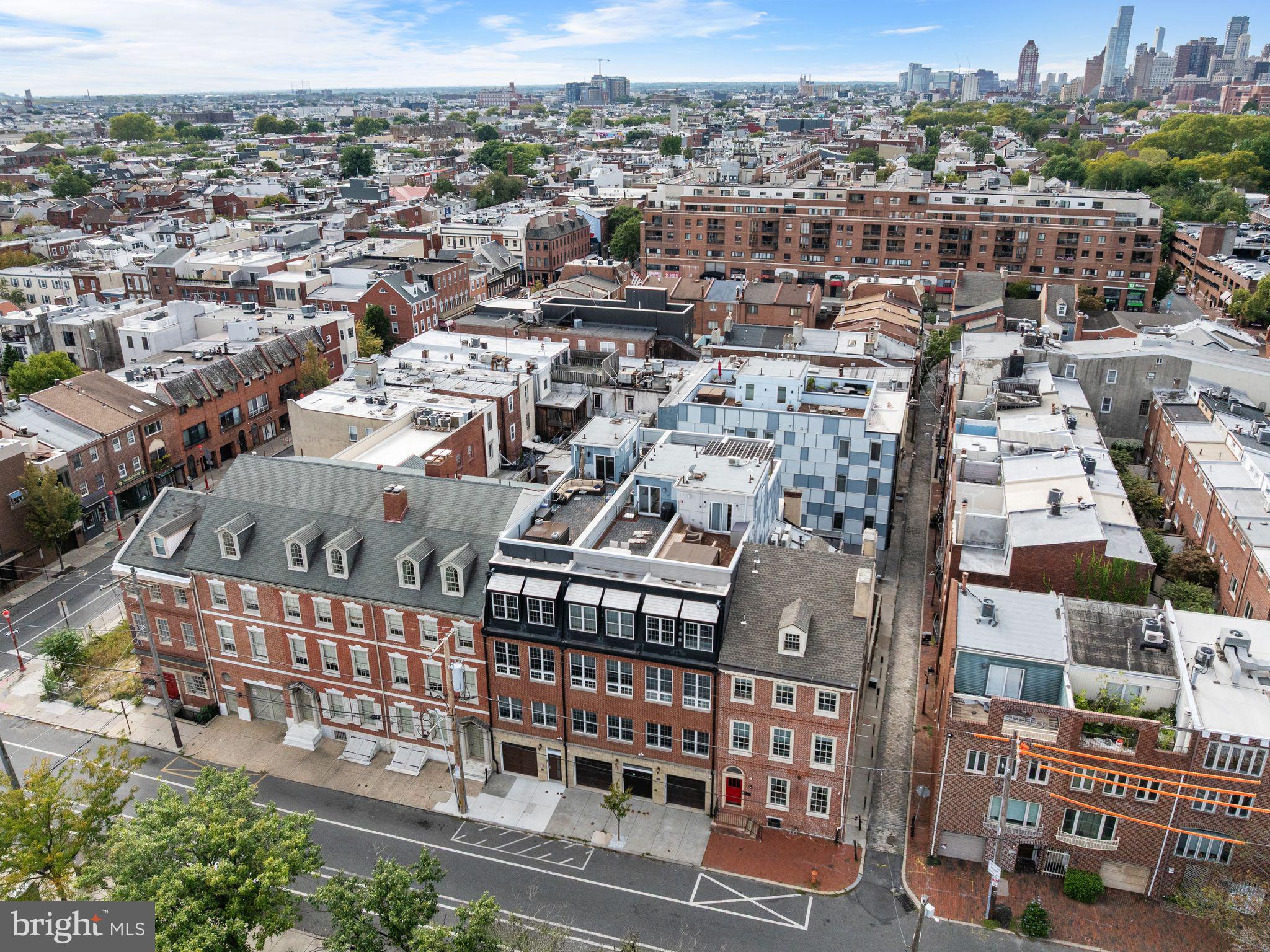 SOCIETY HILL - Residential