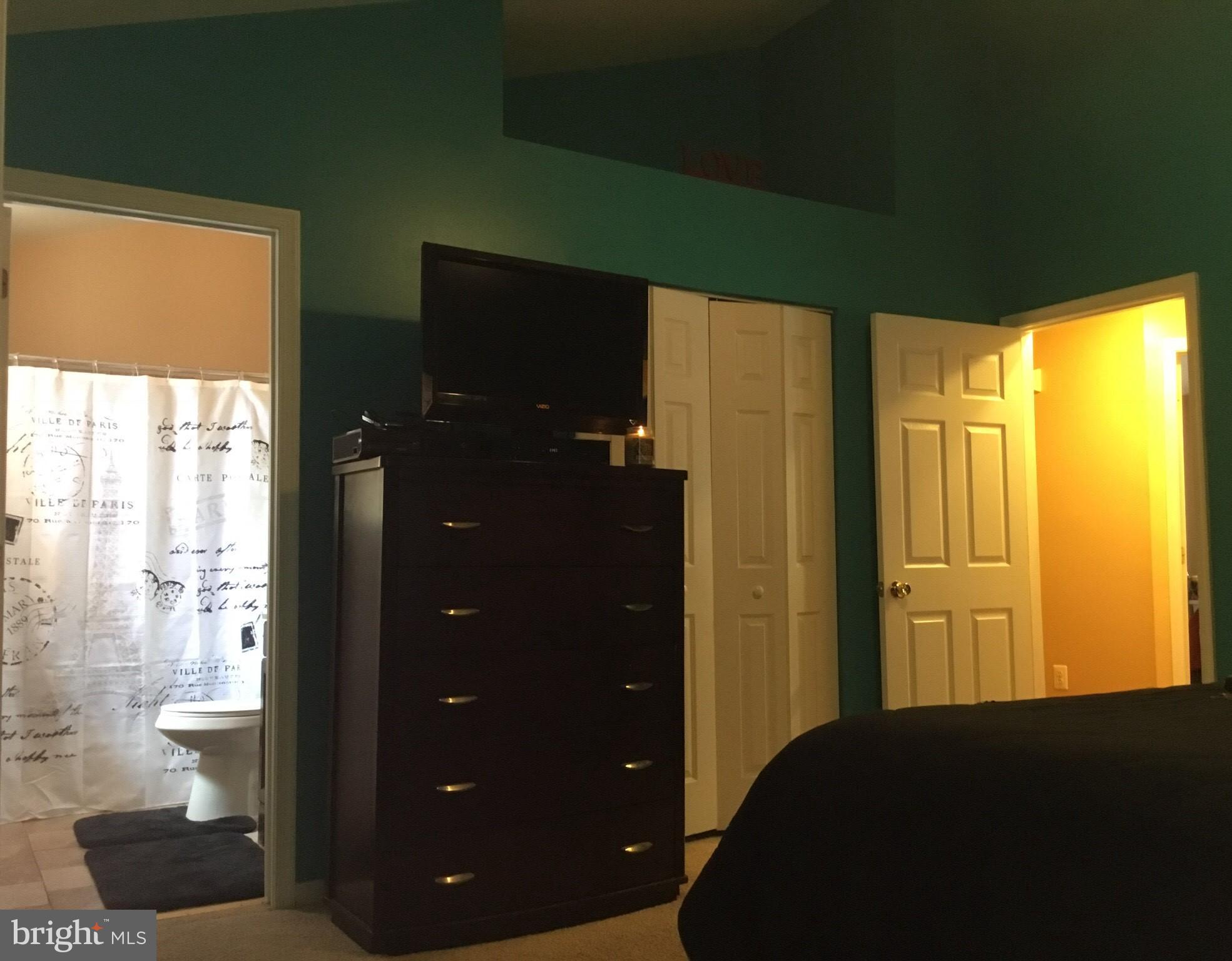 FOREST KNOLLS - Residential