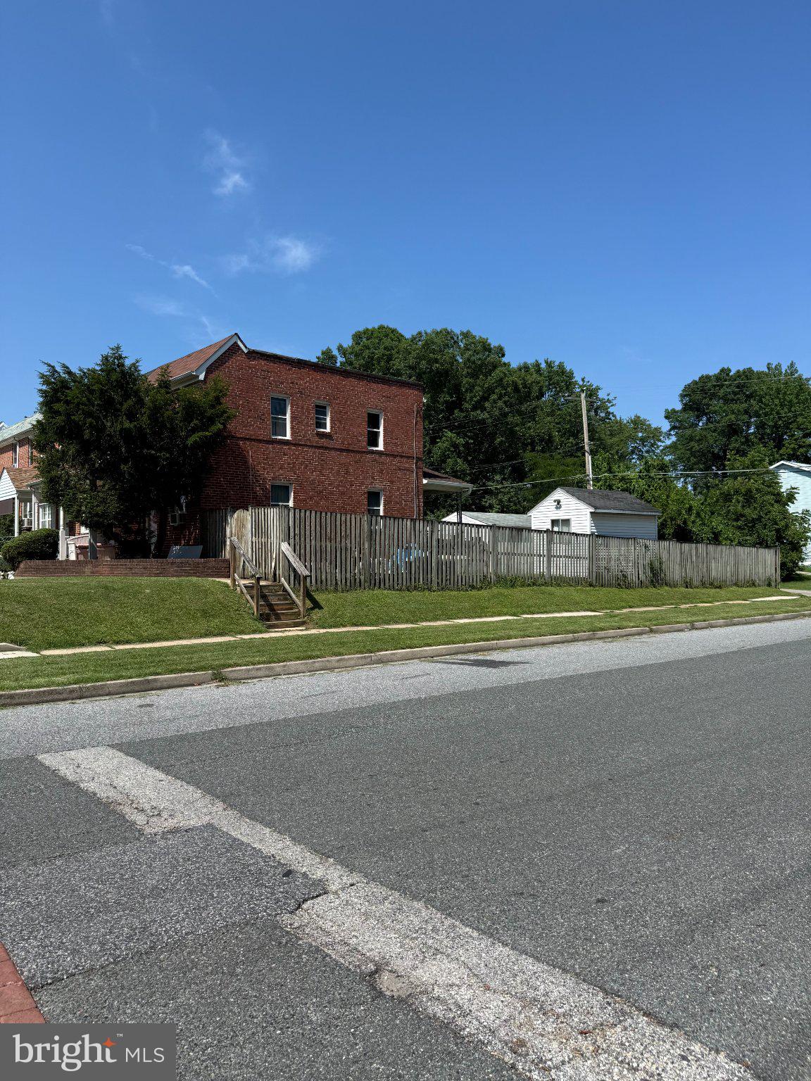 217 ENDSLEIGH AVENUE