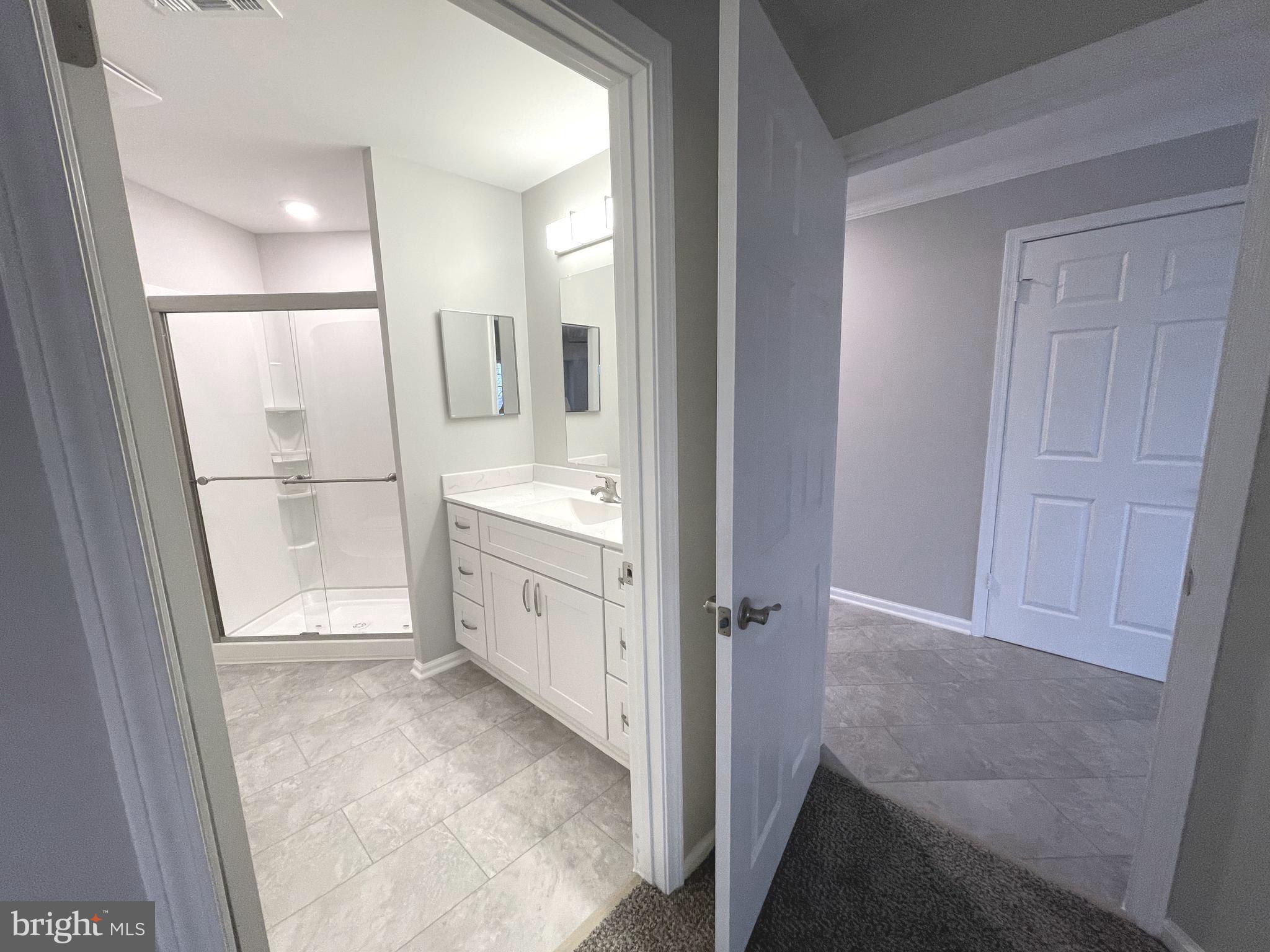 RIDGEVIEW II - Residential Lease