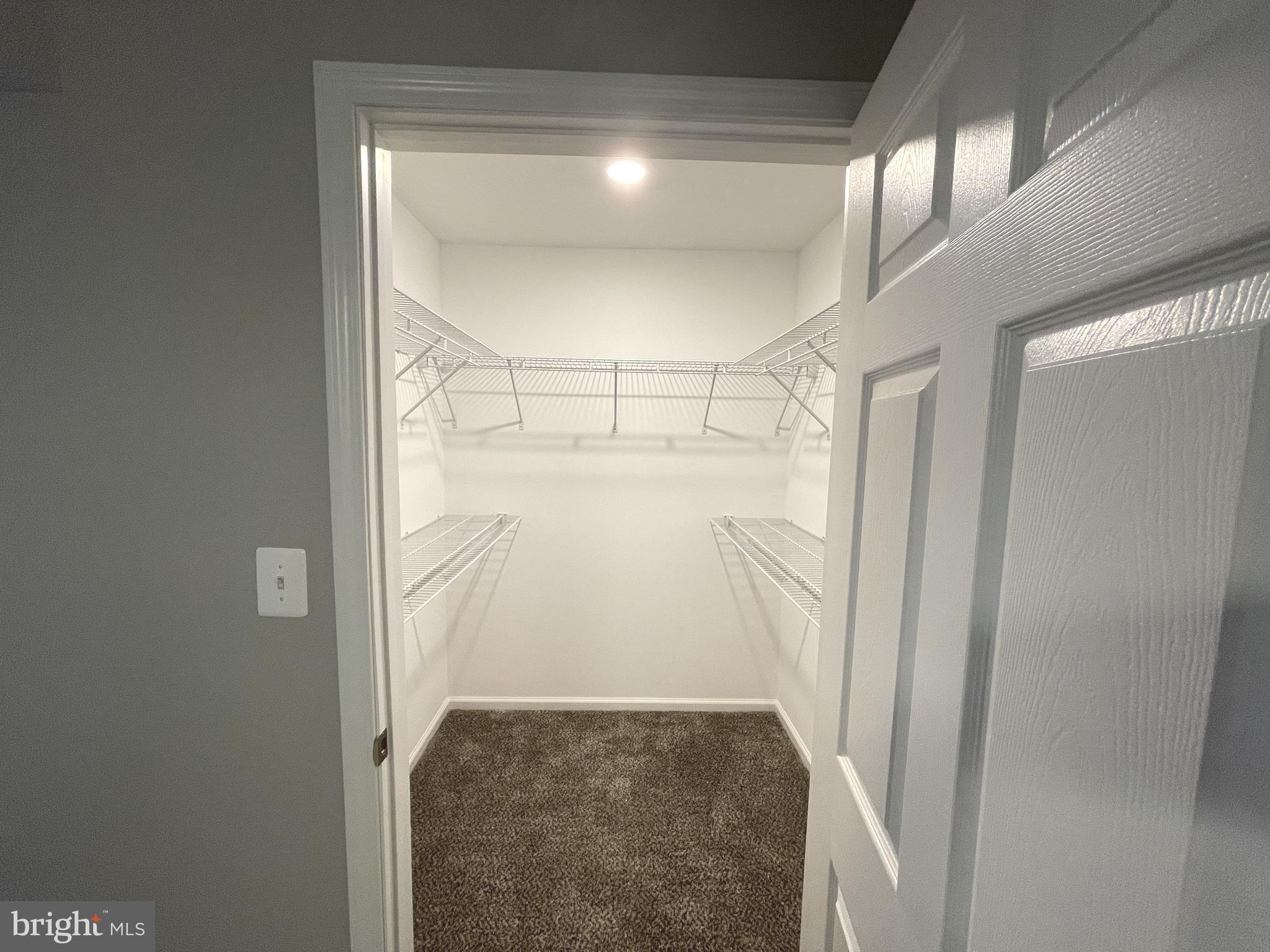 RIDGEVIEW II - Residential Lease