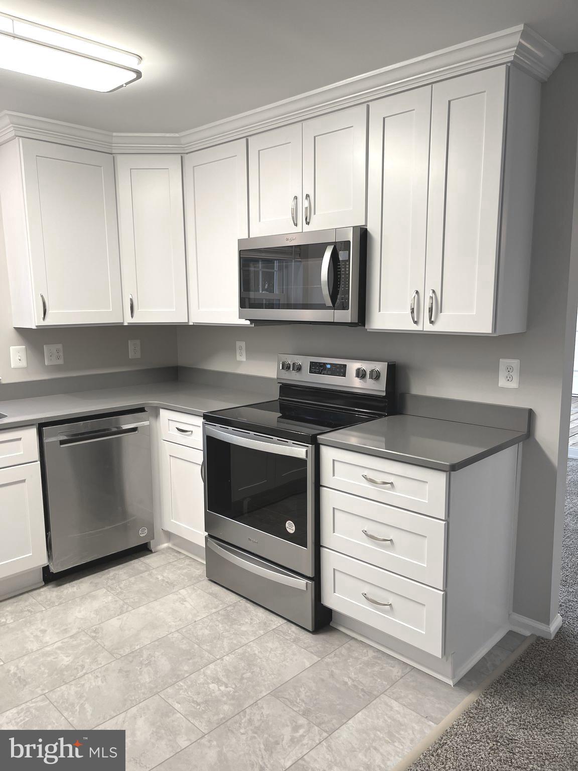 RIDGEVIEW II - Residential Lease