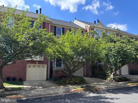 Photo of 4734 Minor Circle, ALEXANDRIA, VA 22312 (MLS # VAFX2302912)