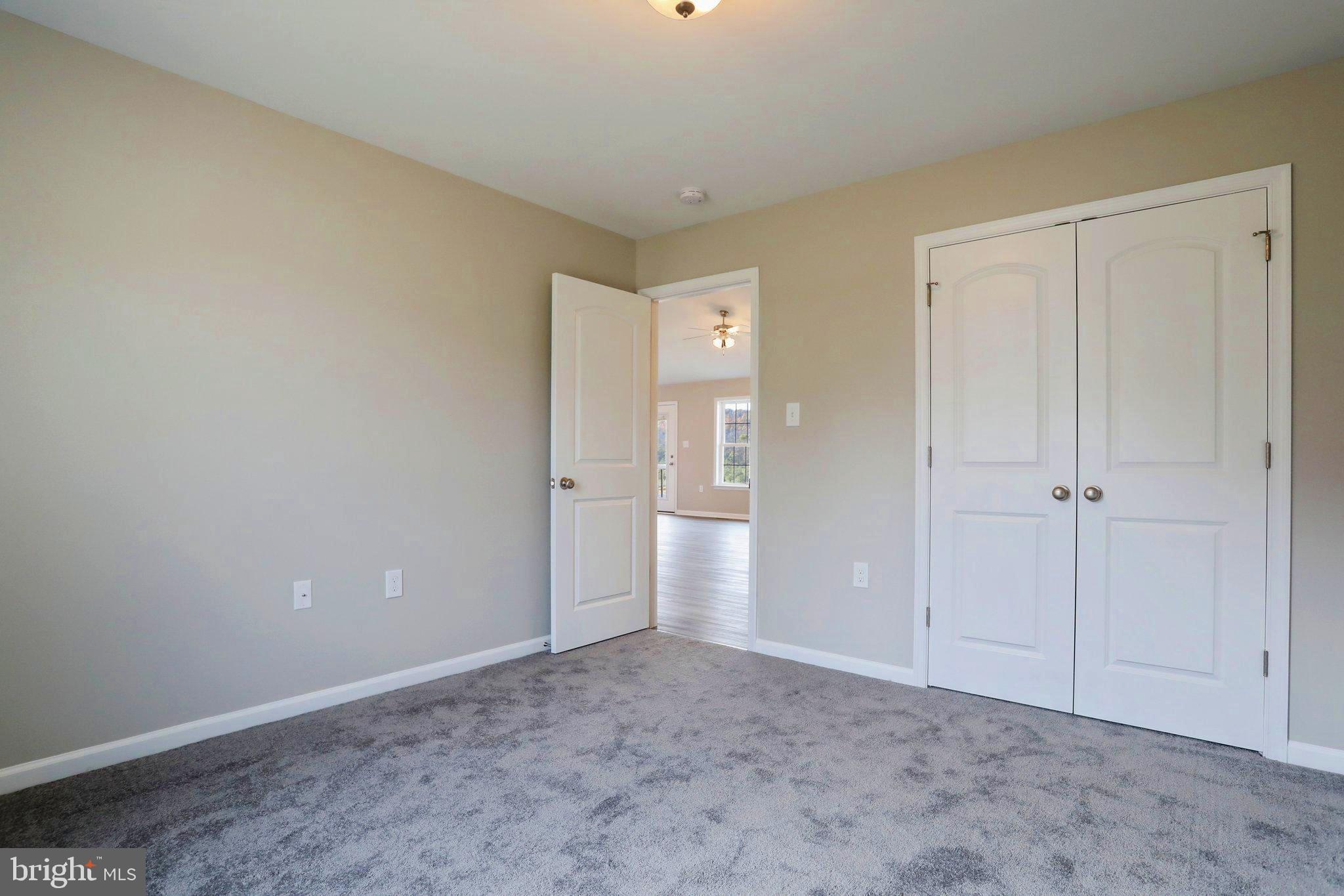 THE VINEYARDS - Residential