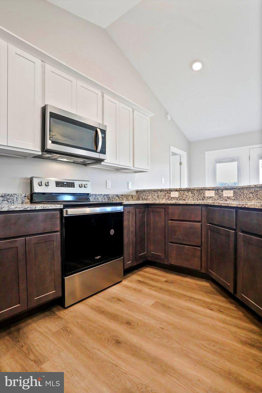 THE VINEYARDS - Residential