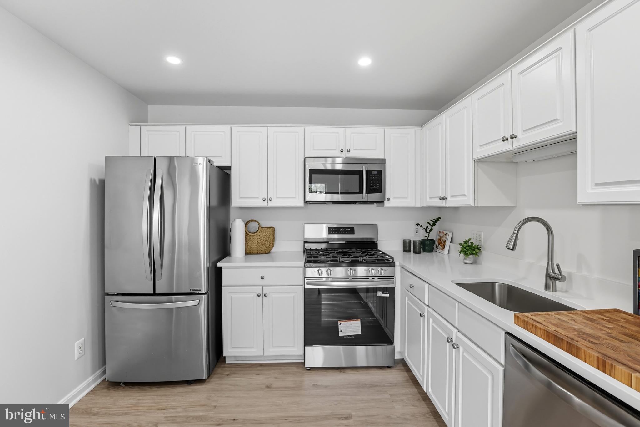 CHATHAM GREEN - Residential