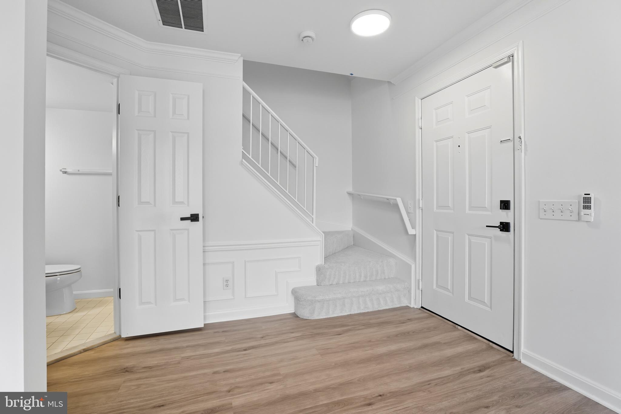 46895 EATON TERRACE 300