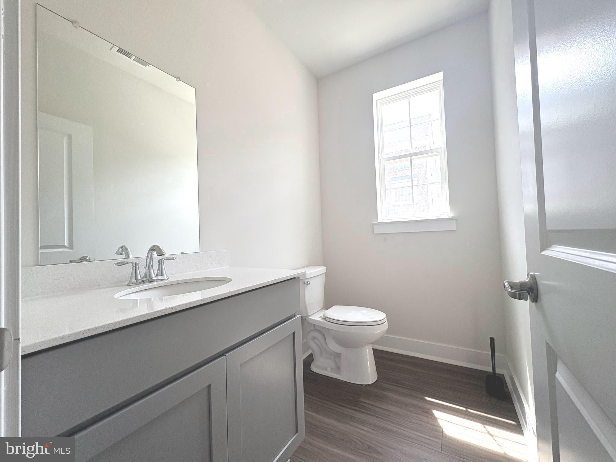135 ANNAPOLIS STREET
