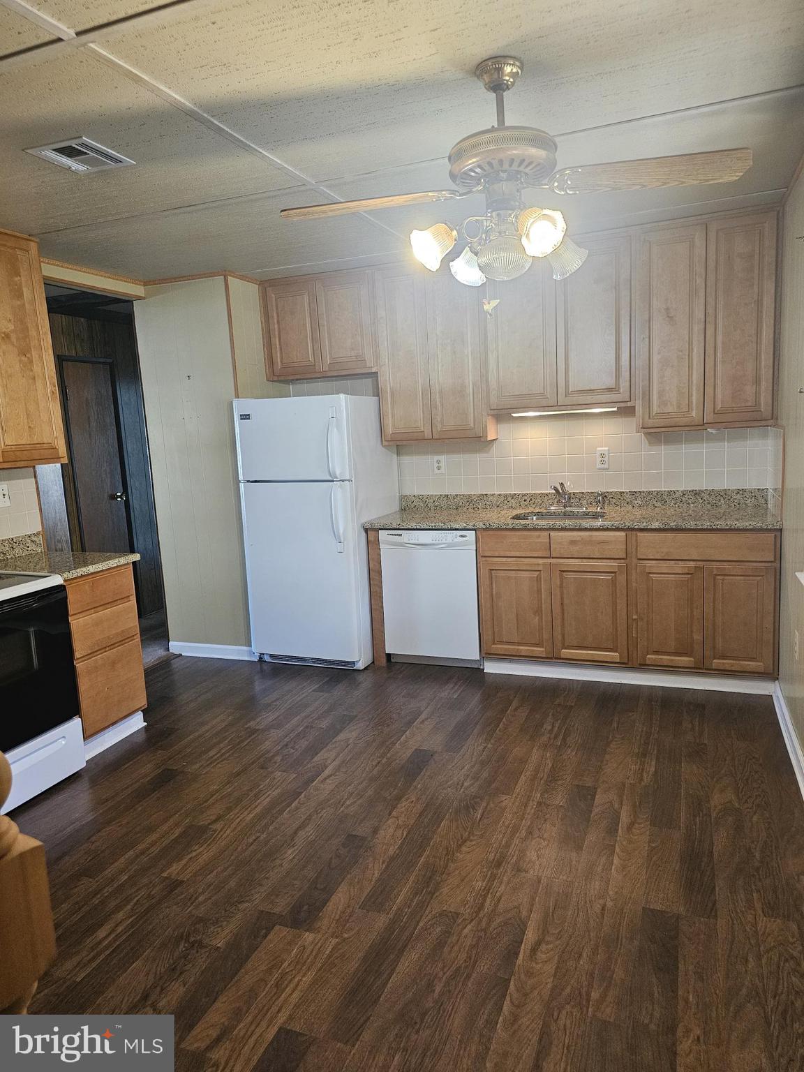 42 JIRAN ROAD