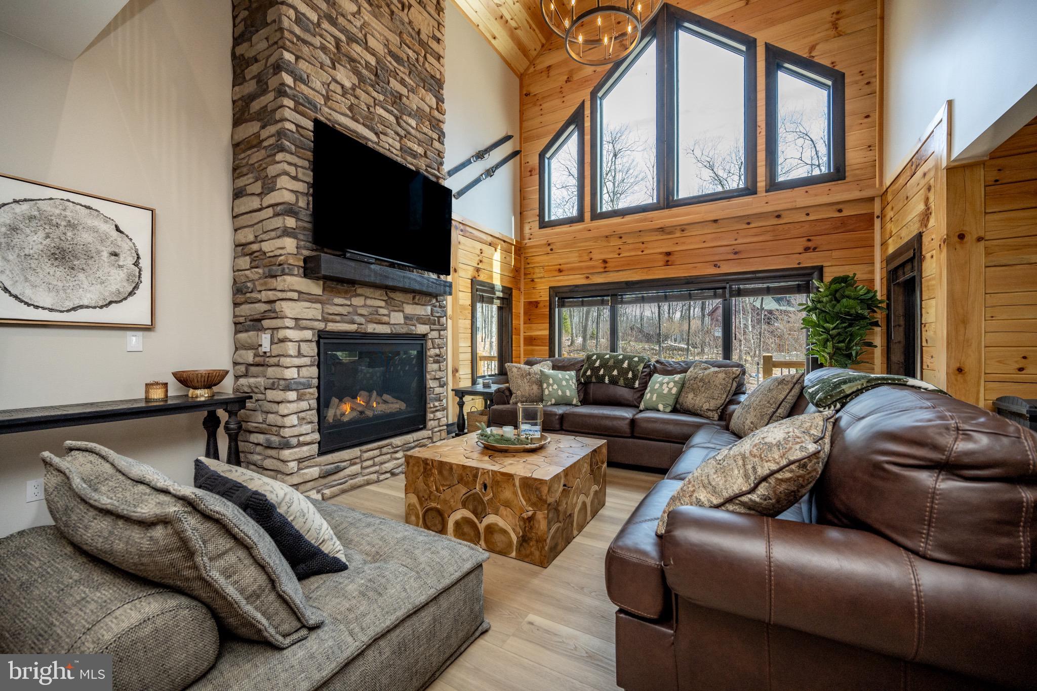 LODESTONE - Residential