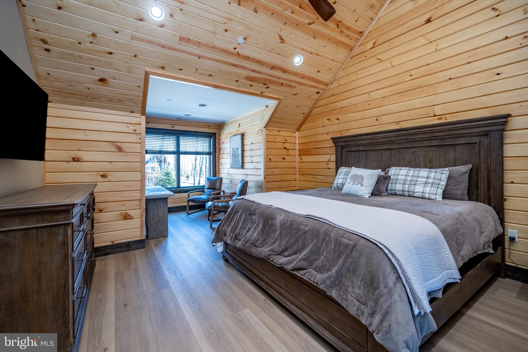 LODESTONE - Residential