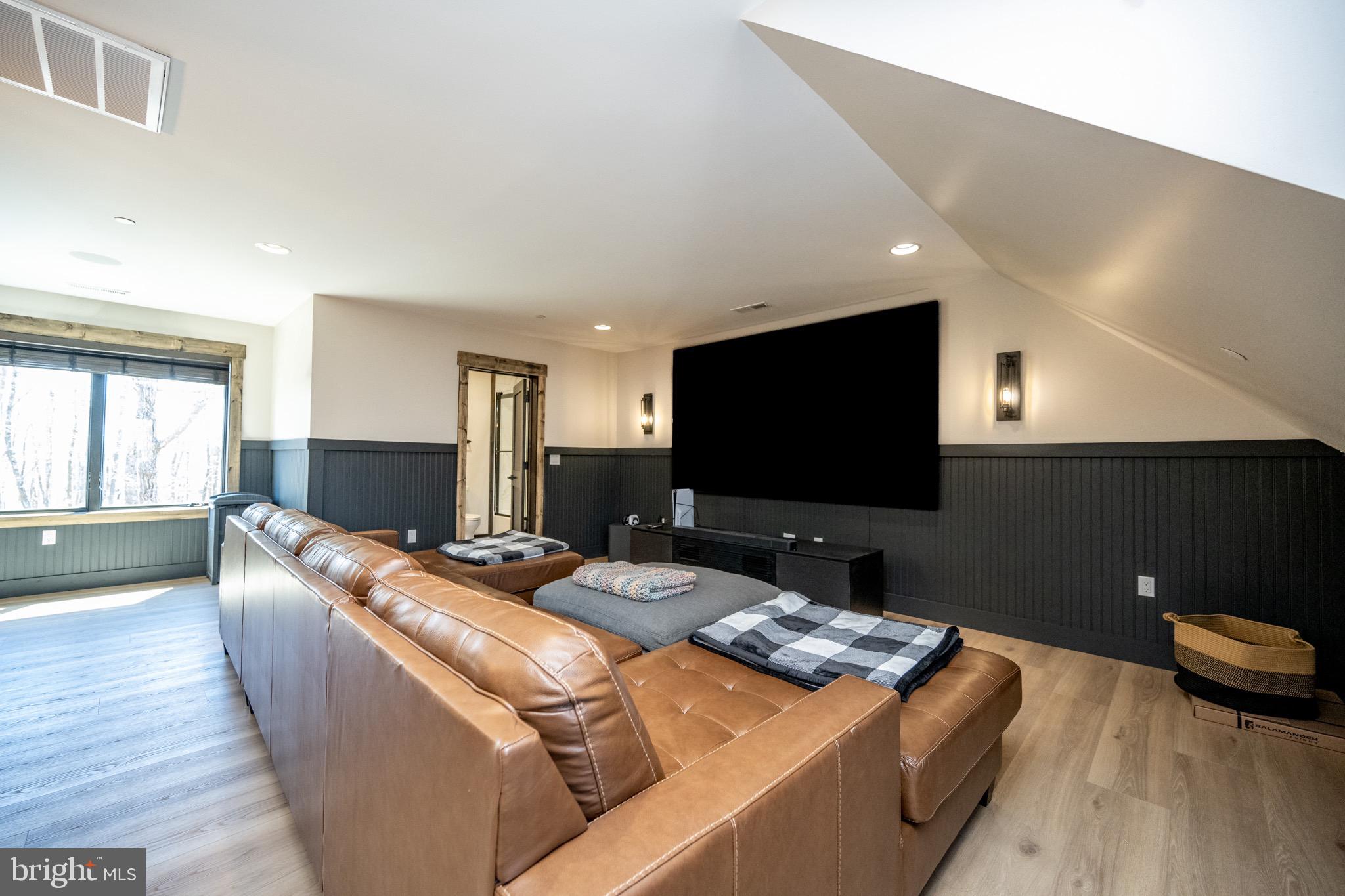 LODESTONE - Residential