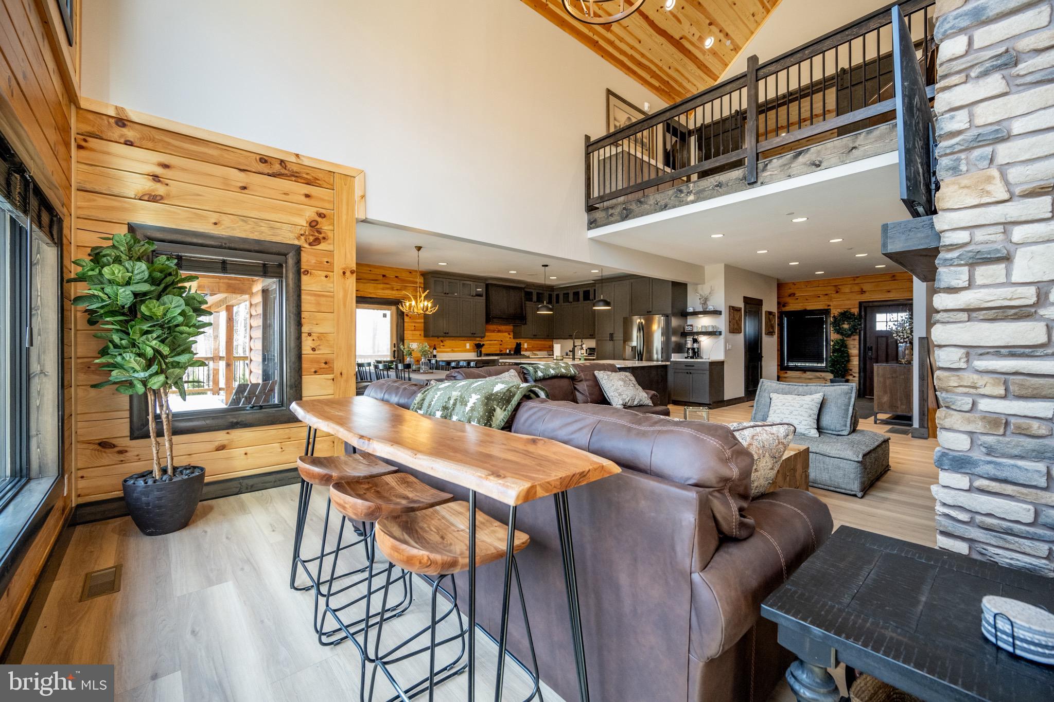 LODESTONE - Residential