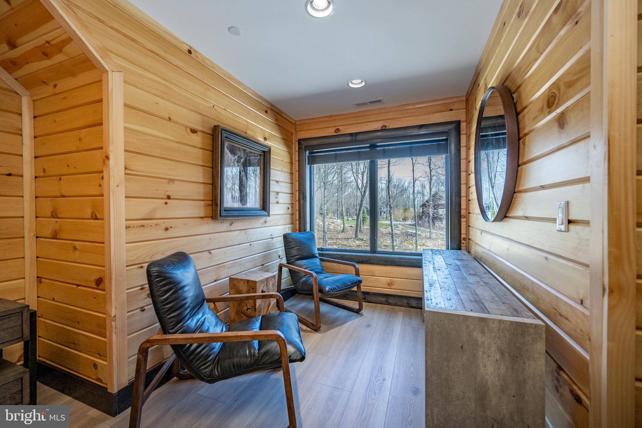 LODESTONE - Residential