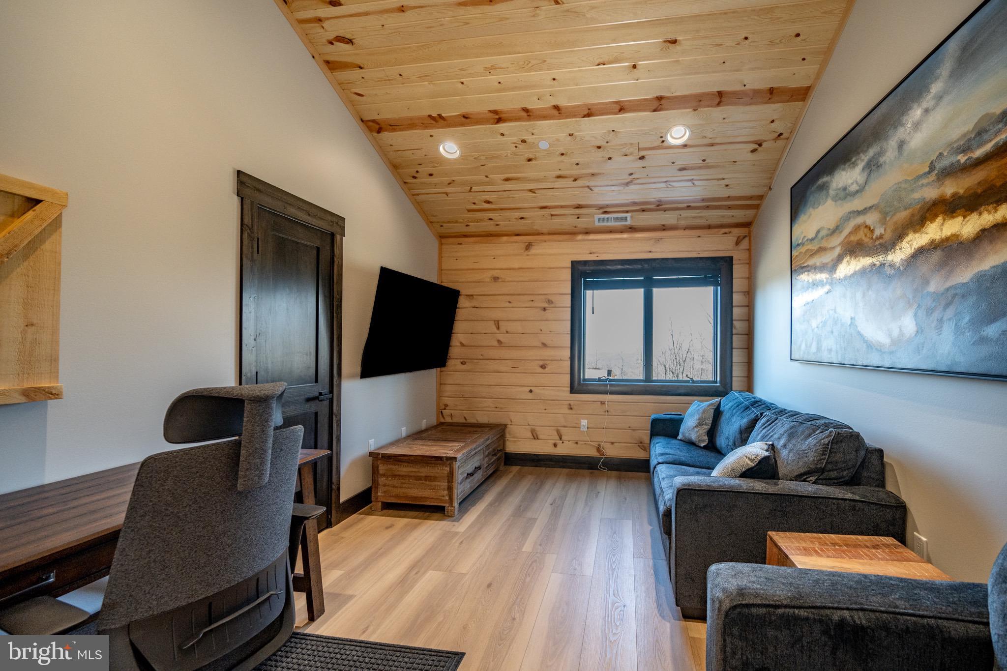 LODESTONE - Residential