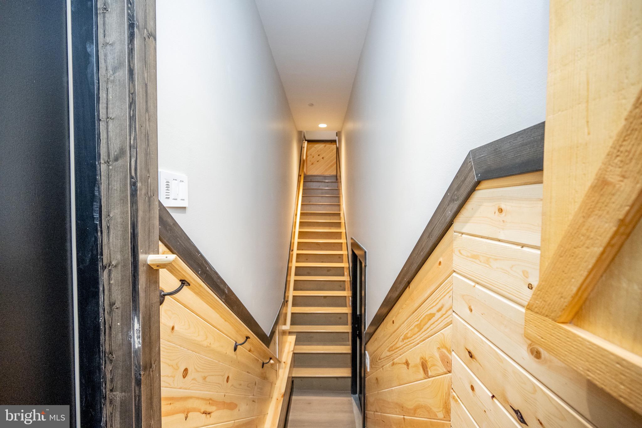 LODESTONE - Residential