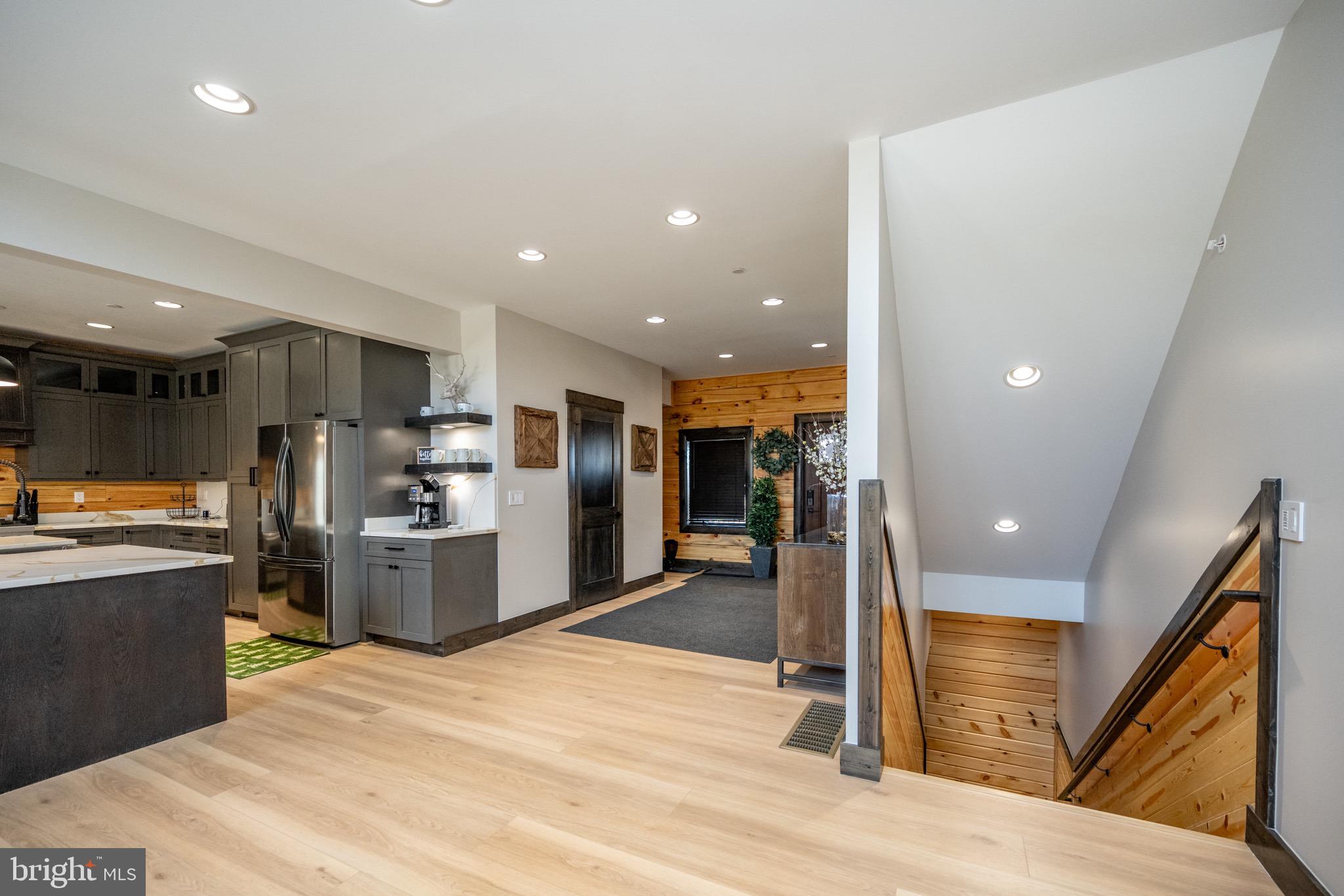 LODESTONE - Residential