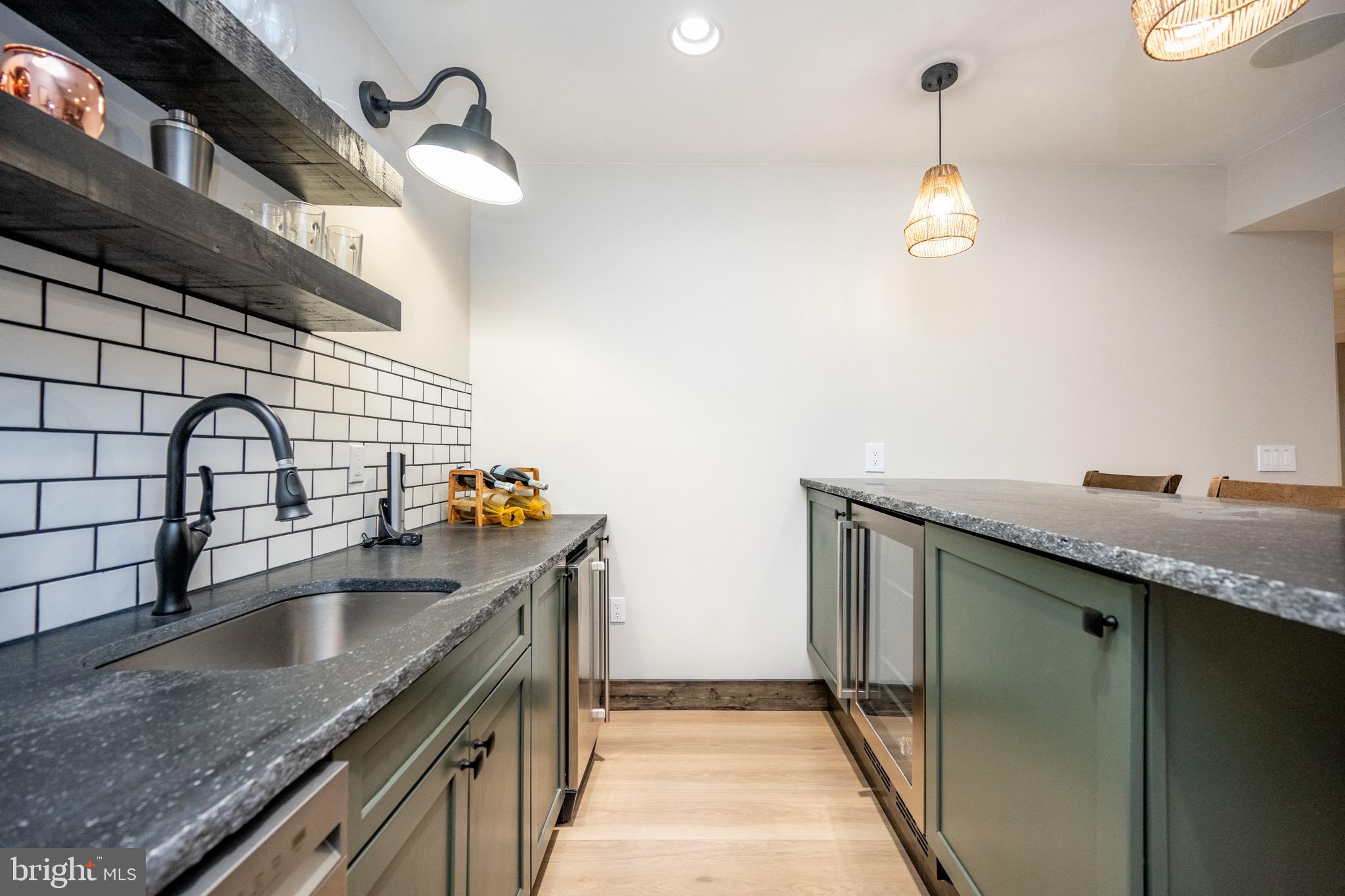 LODESTONE - Residential