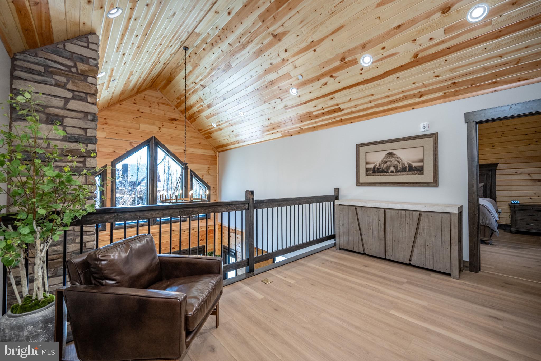 LODESTONE - Residential